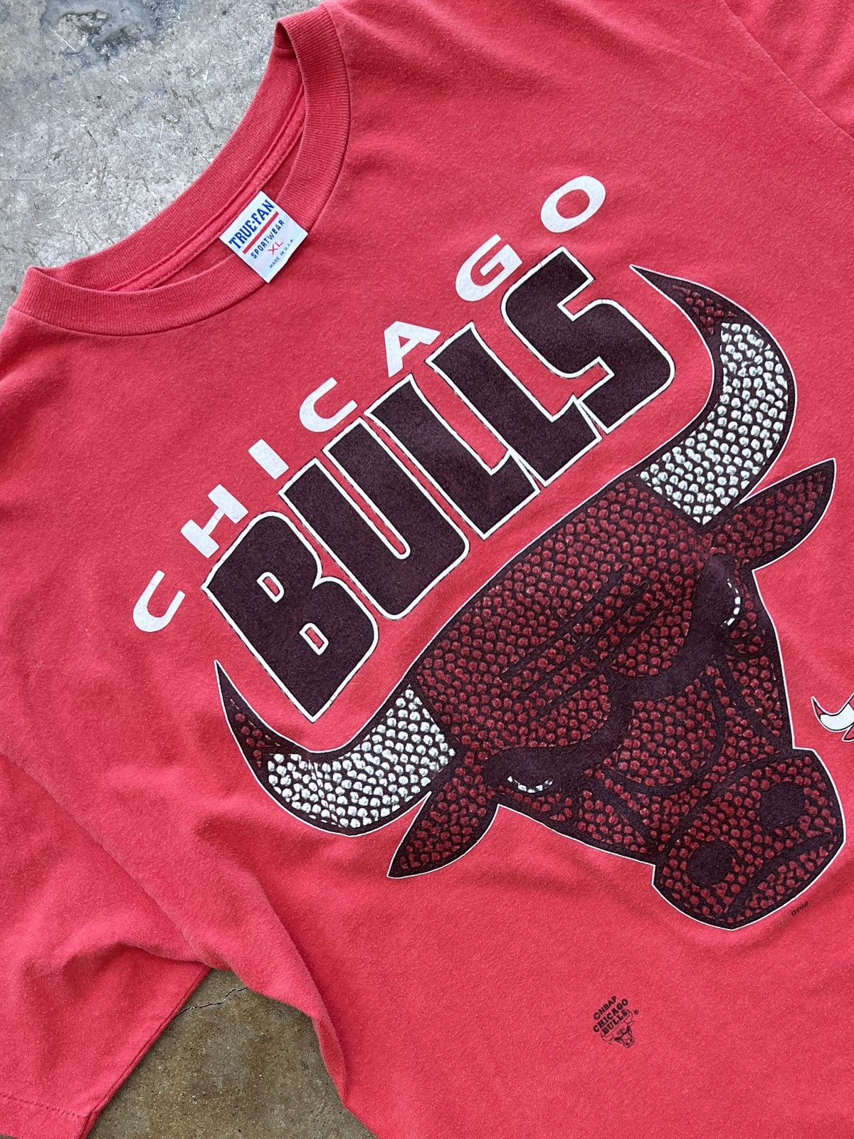 NBA Vintage Chicago Bulls NBA Basketball Single Stitch Tee XL Size US XL / EU 56 / 4 - 1 Thumbnail