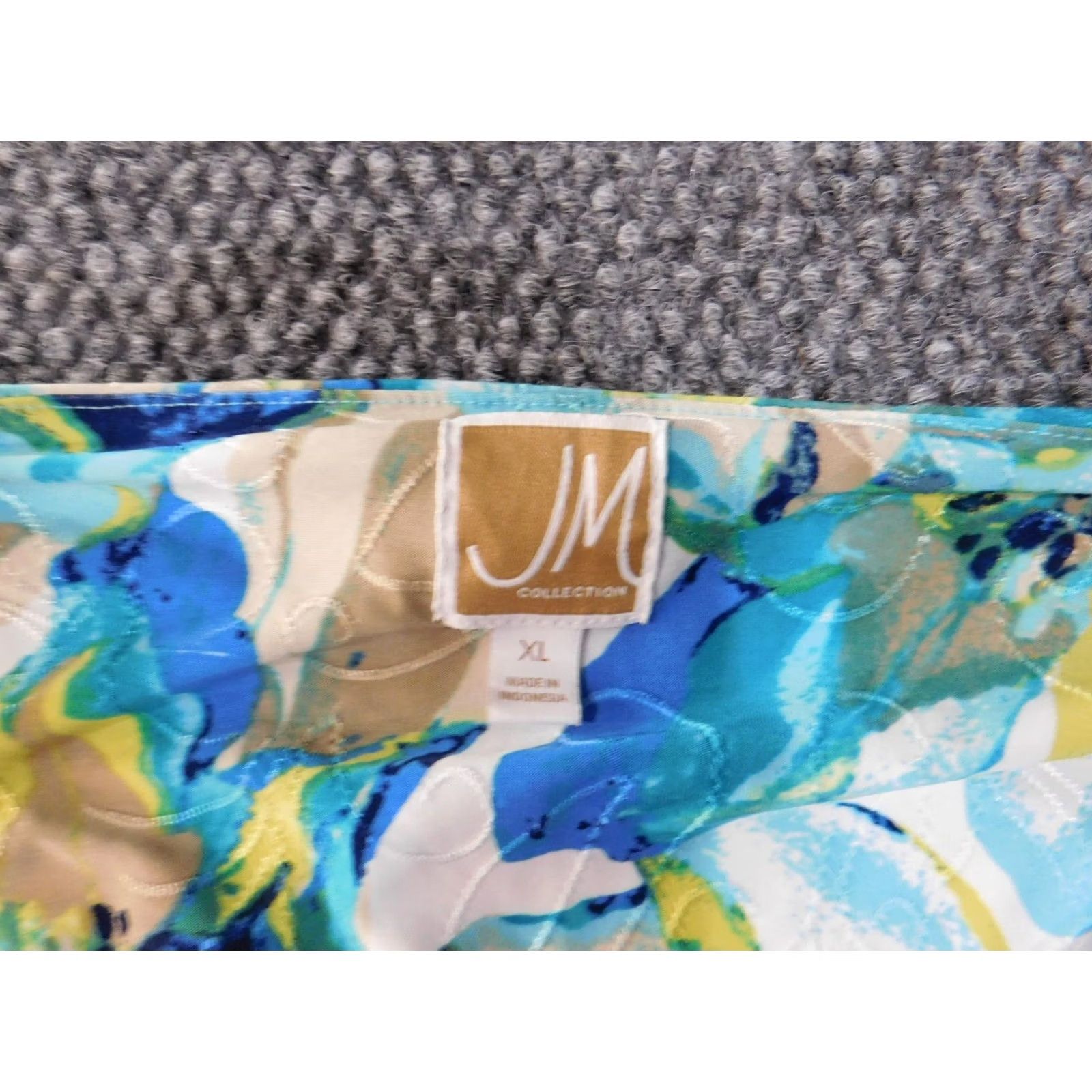JM Collection JM Collection Blouse Shirt Women XL Blue Floral Sleeveless Polyesters Spandex Knit Breathable Stretch Casual Crew Neck Button Size XL / US 12-14 / IT 48-50 - 5 Thumbnail