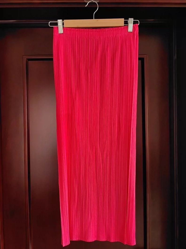Issey Miyake Issey Miyake size:3 Red pleated skirt Size 34" / US 12 / IT 48 - 8 Thumbnail