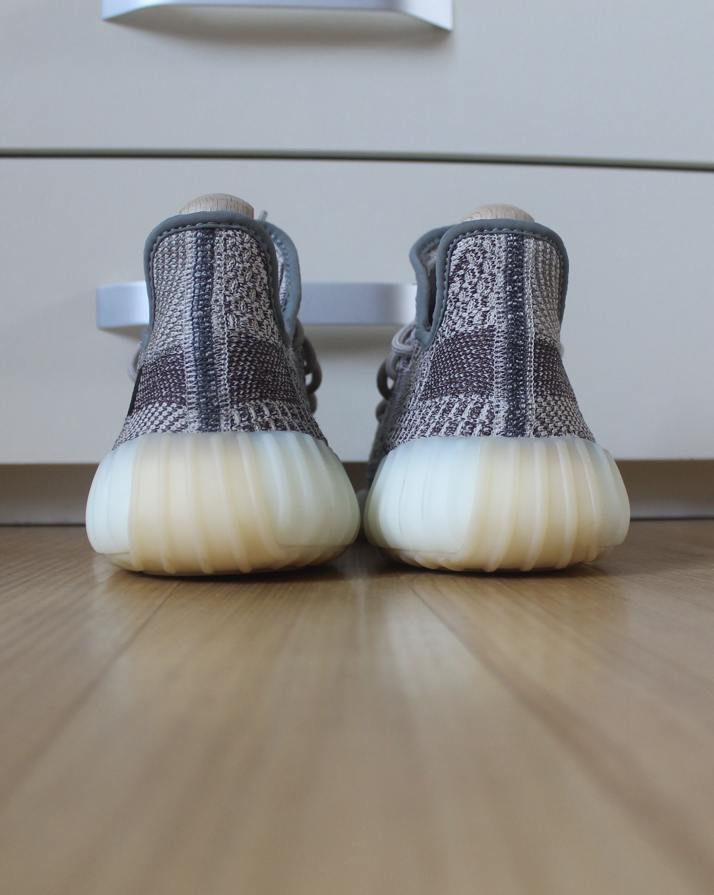 Adidas Yeezy Boost 350 V2 Zyon FZ1267 Size US 9 / EU 42 - 8 Thumbnail