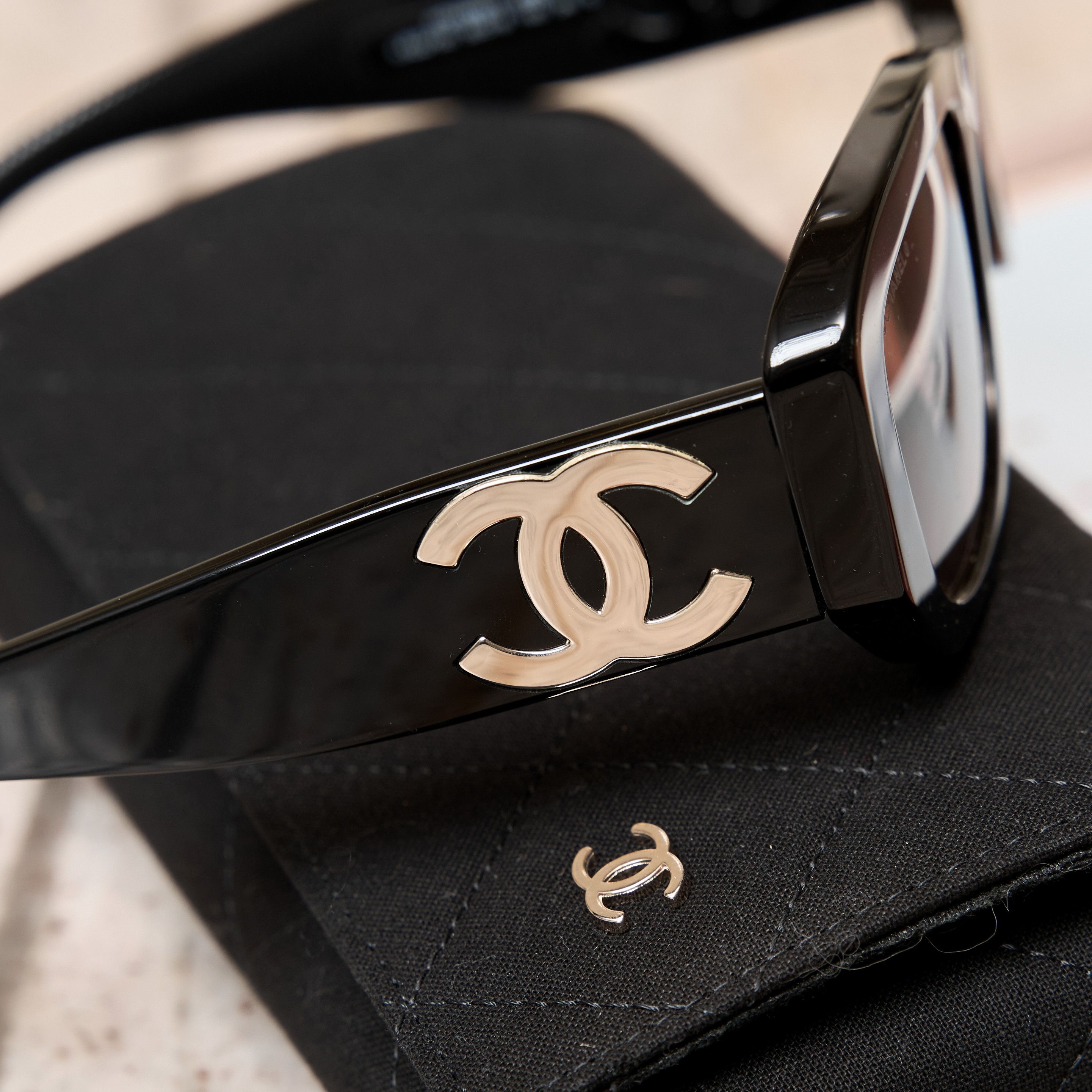 Chanel CHANEL 0CH5493 C622S5 Sunglasses Size ONE SIZE - 3 Thumbnail