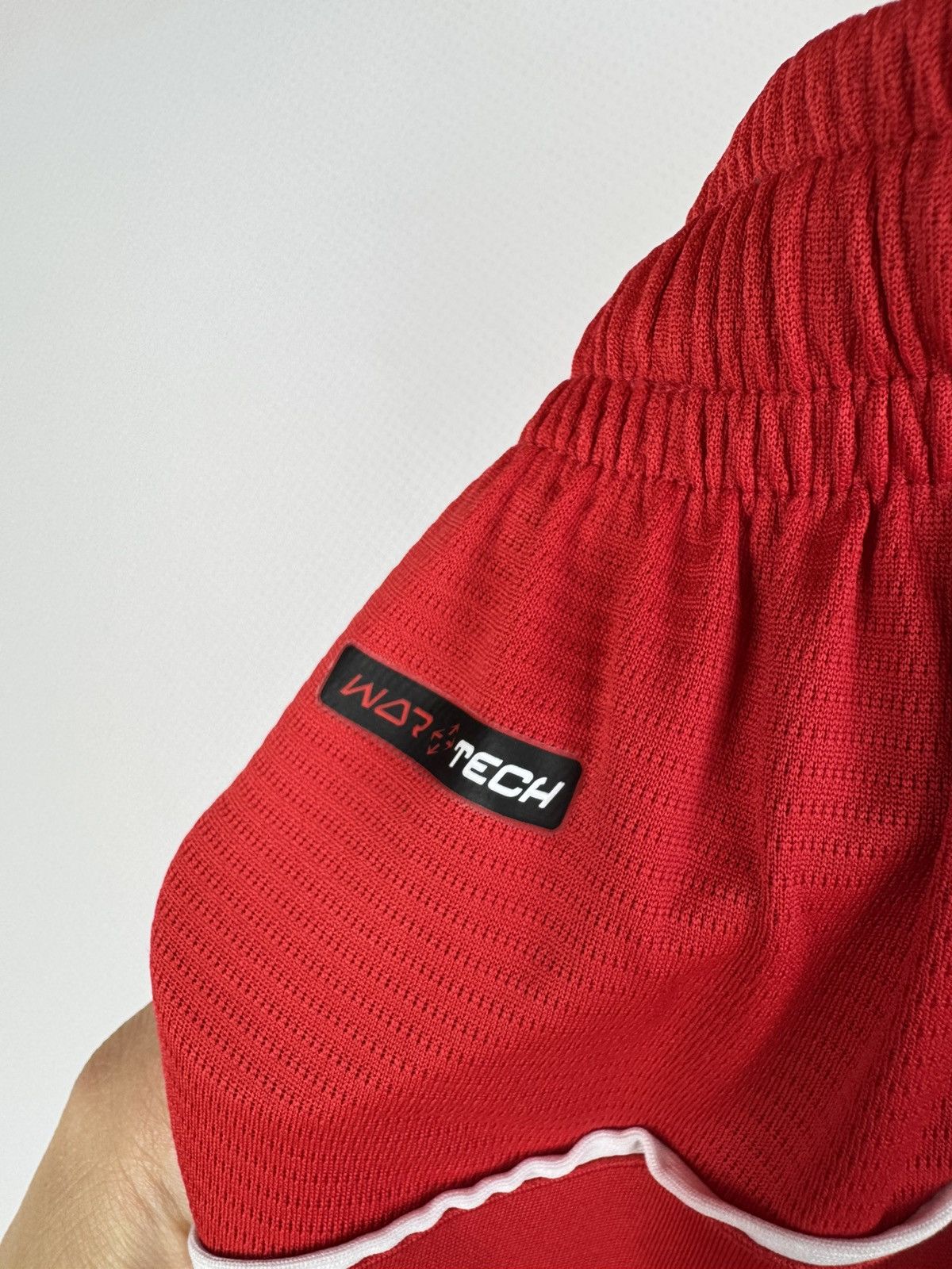 Warrior Liverpool 2014 2015 Home Football Soccer Shorts Warrior #10 Size US 30 / EU 46 - 5 Thumbnail