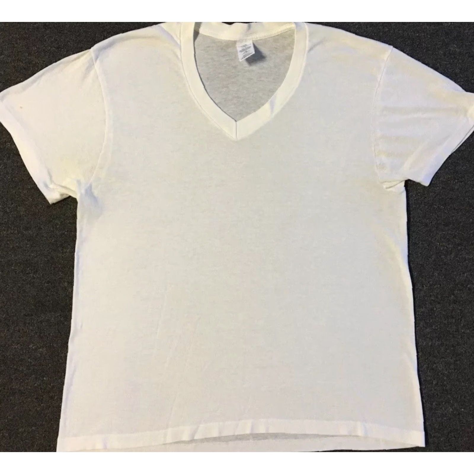 JCPenney VINTAGE JC Penney Shirt M USA White V-Neck 80s 90s Grunge Punk Biker Surf Skate Rock Hip Hop Retro 80s 90s Mens Shirt Size US M / EU 48-50 / 2 - 2 Thumbnail