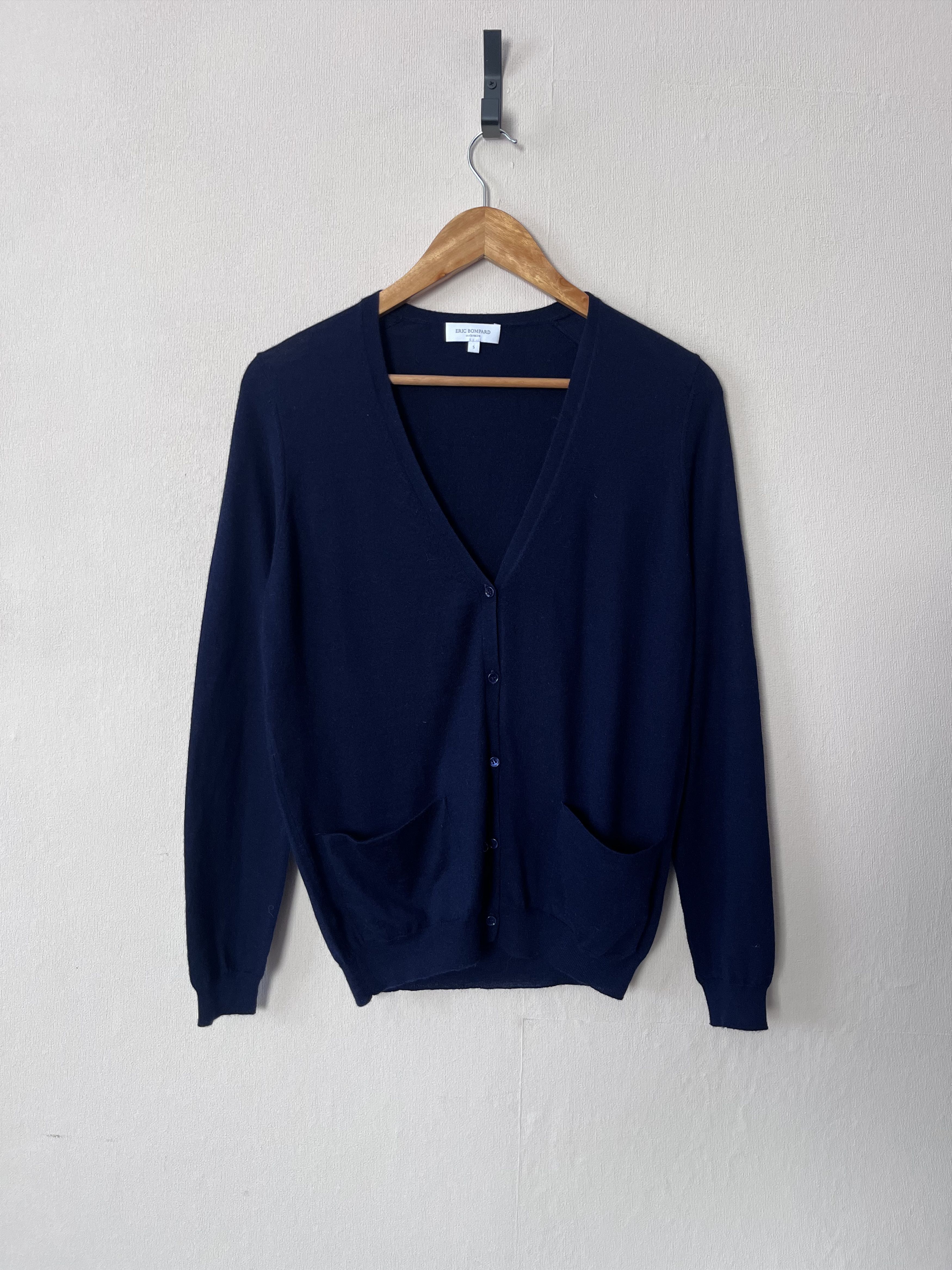 Other Eric Bompard Pure Cashmere Blue Navy Cardigan Sweater Size US S / EU 44-46 / 1 - 1 Thumbnail