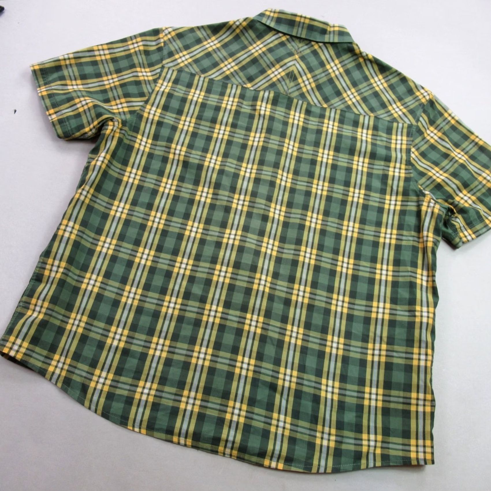 Mountain Hardwear Mountain Hardwear Shirt Mens XL Short Sleeve Button Plaid Pocket Green Size US XL / EU 56 / 4 - 7 Thumbnail