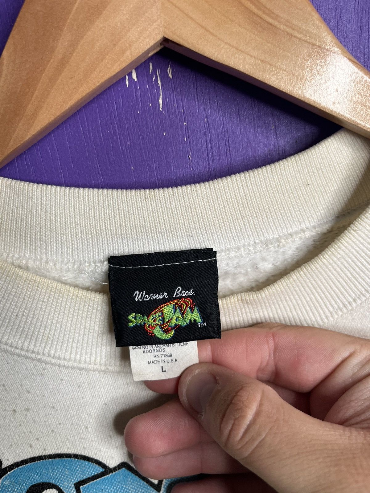 Vintage Vintage 1996 Looney tunes tweety space jam crewneck Size US XL / EU 56 / 4 - 4 Thumbnail