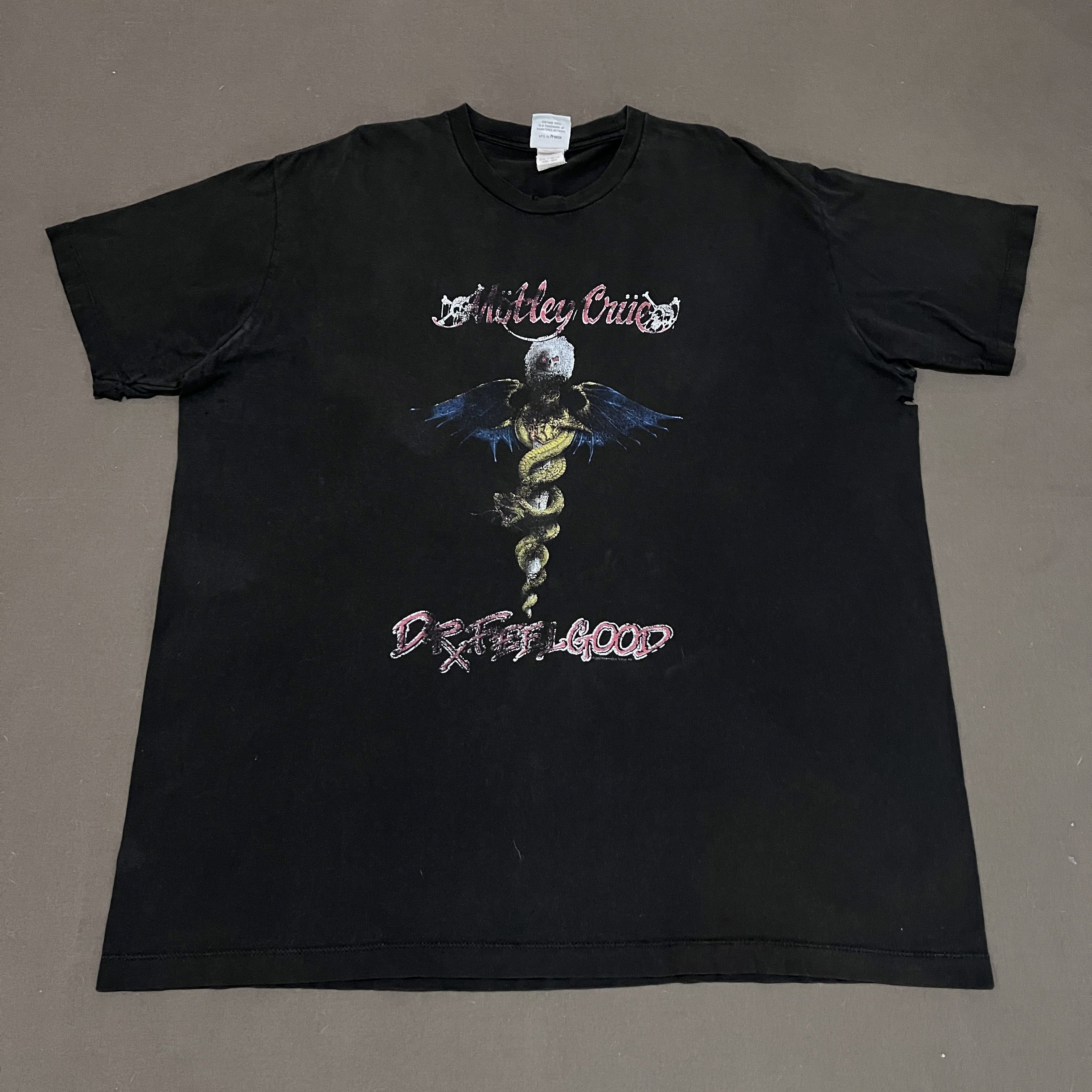 Band Tees × Vintage Vintage Y2K Motley Crue Tee 2XL Distressed Faded Thrashed Size US XXL / EU 58 / 5 - 6 Thumbnail