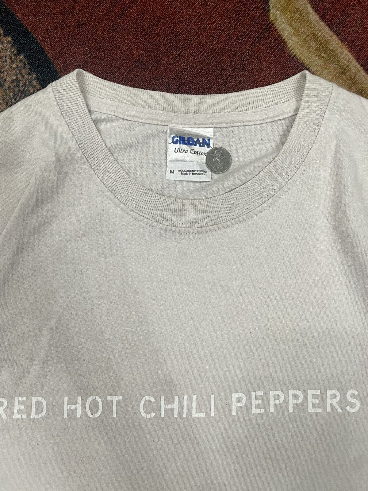 Band Tees Red hot chili pappers tour 2011 tshirt Size US M / EU 48-50 / 2 - 4 Thumbnail