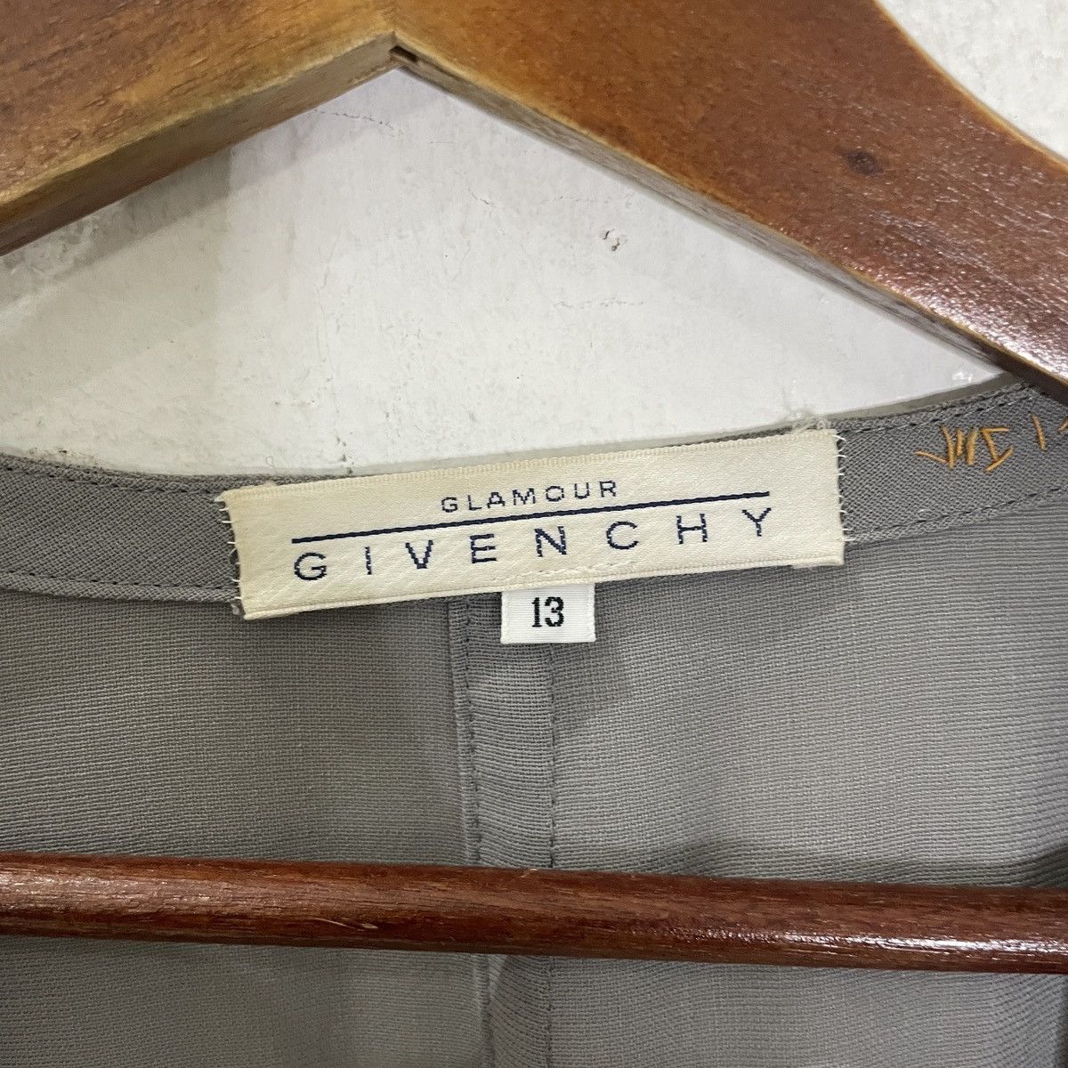 Givenchy Vintage Givenchy Glamour Long Cardingan Size XL / US 12-14 / IT 48-50 - 6 Thumbnail
