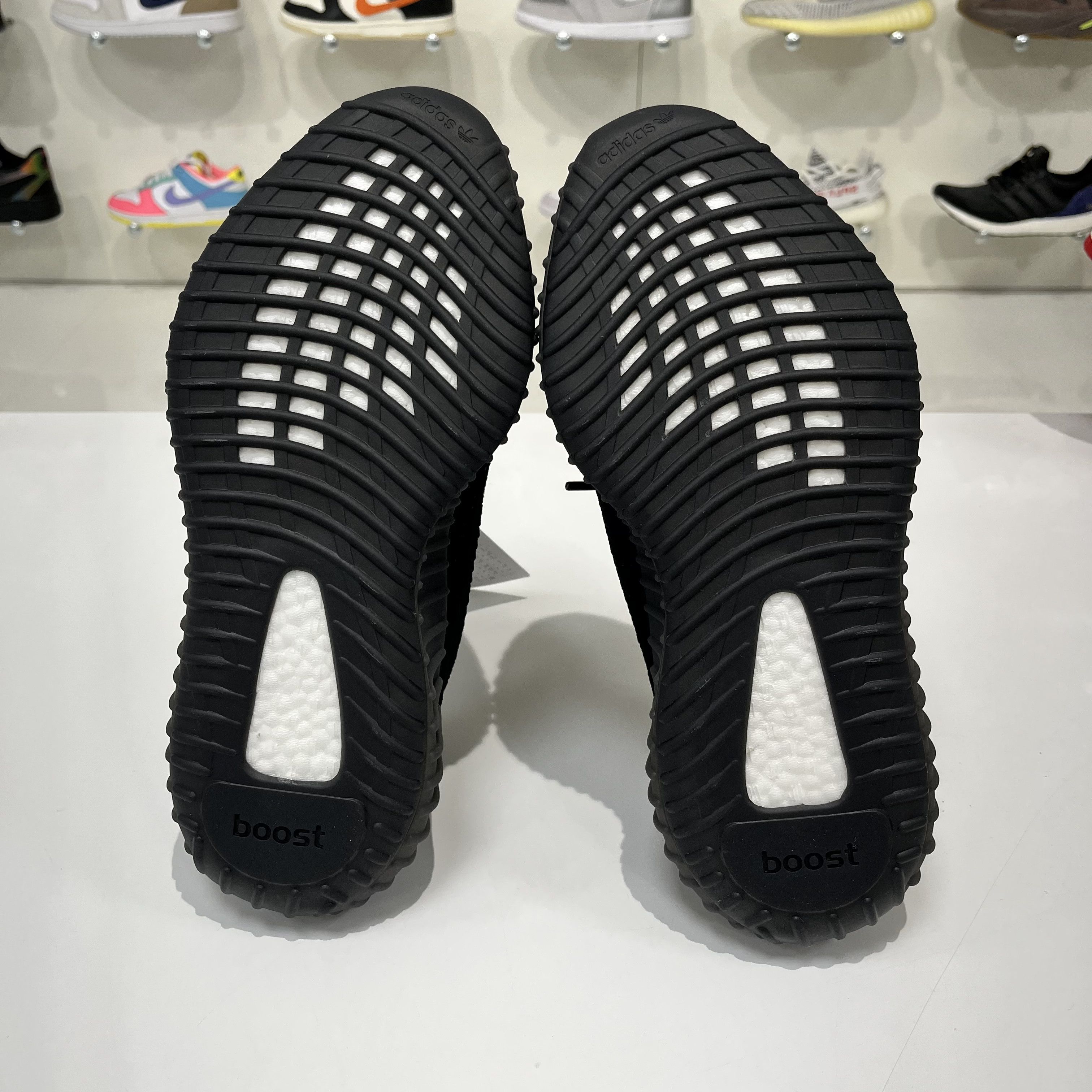 Adidas Adidaas Yeezy Boost 350 V2 Dazzling Blue Size US 8.5 / EU 41-42 - 6 Thumbnail