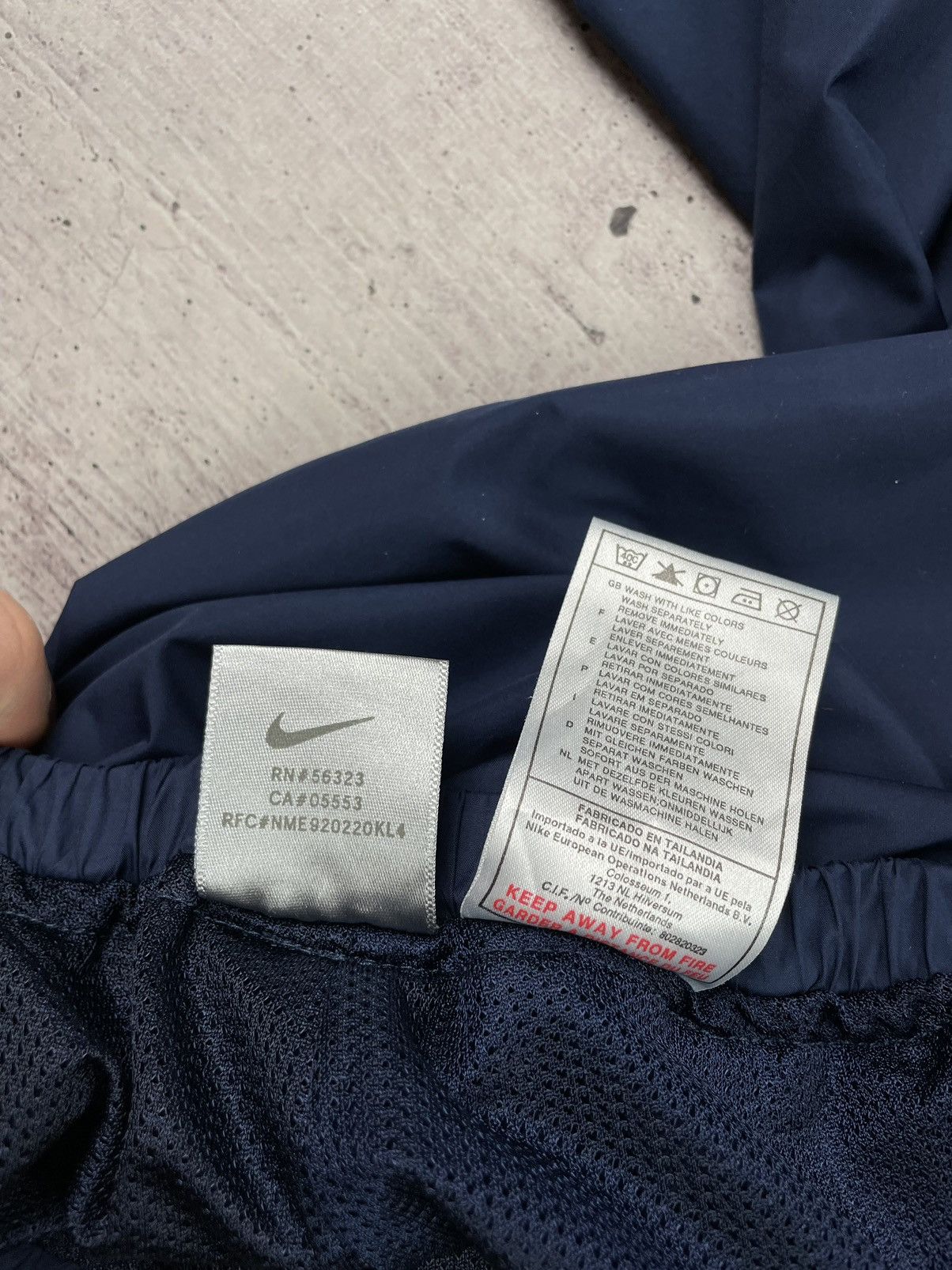 Nike × Vintage Vintage Nike Track Pants Navy Blue Nylon Joggers Y2k Size US 33 - 9 Thumbnail
