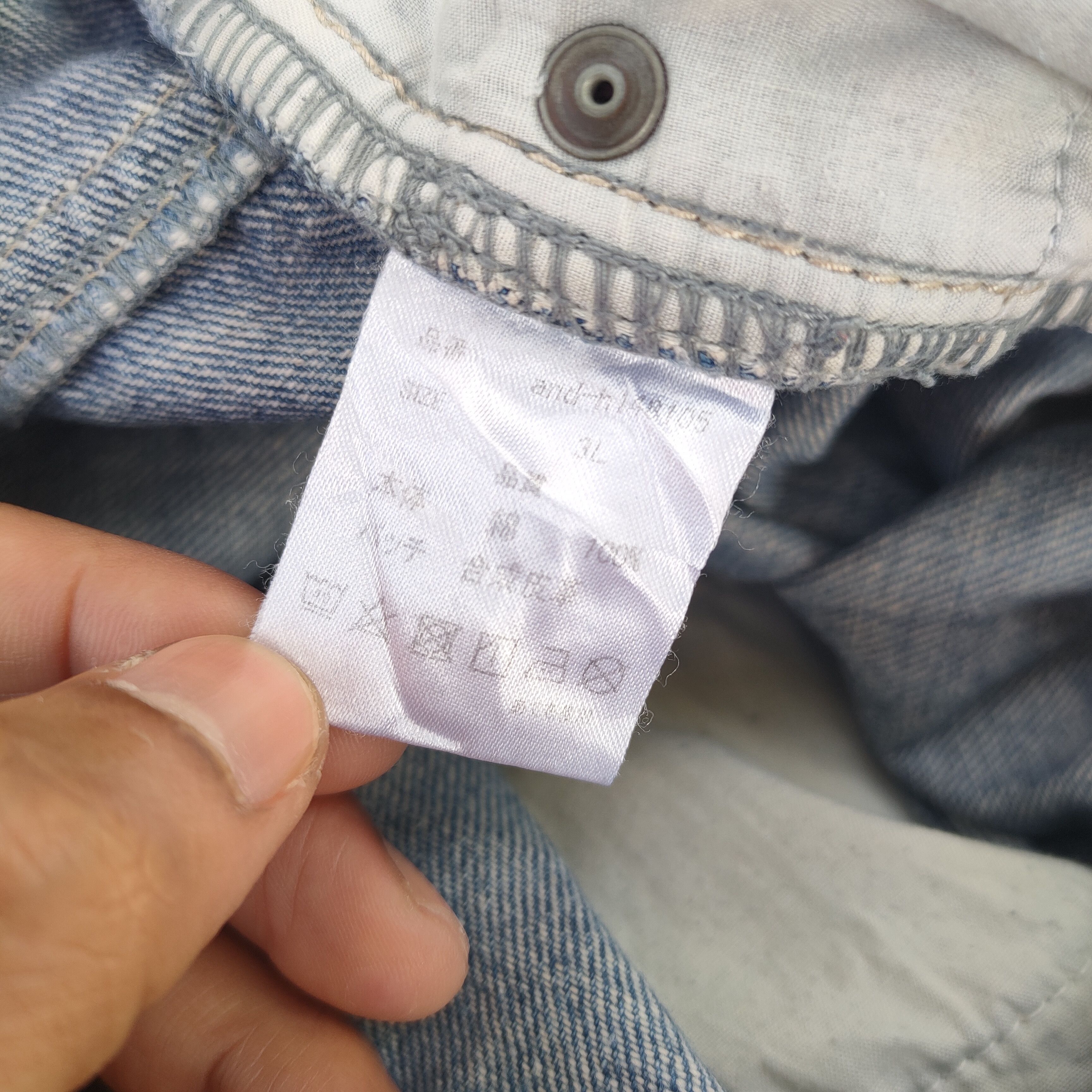 Japanese Brand × Jean × Seditionaries VINTAGE AND IT FLY BUTTON FADED JEANS DENIM PANTS Size US 36 / EU 52 - 14 Thumbnail