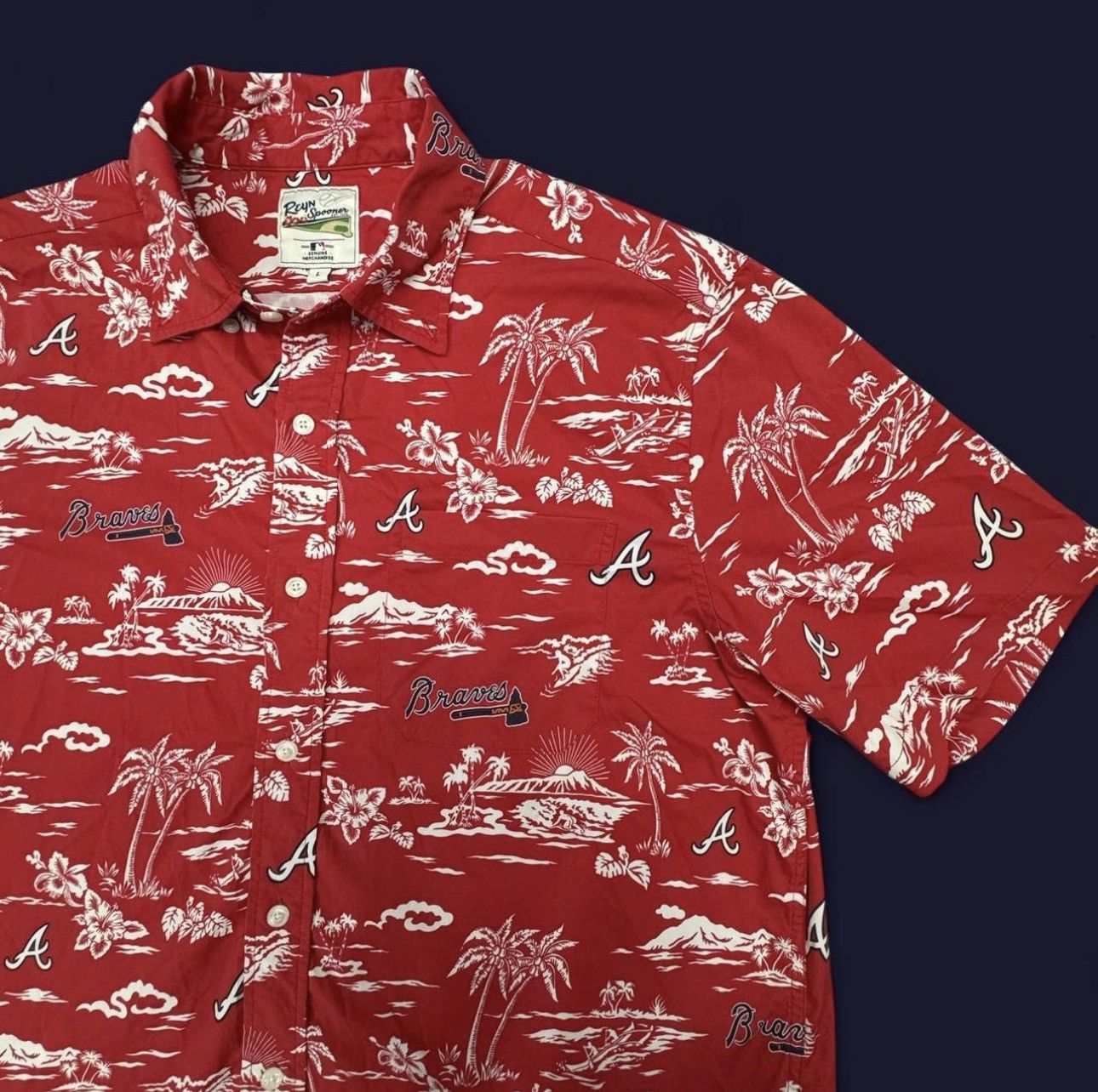 Reyn Spooner Reyn Spooner x Atlanta Braves MLB Hawaiian Shirt — Size L Size US L / EU 52-54 / 3 - 7 Thumbnail