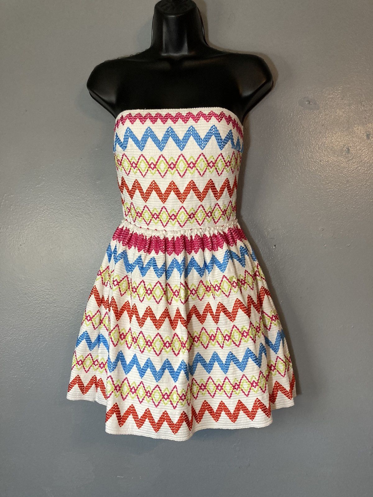 WOW Couture Wow couture colorful embroidered mini dress Size S / US 4 / IT 40 - 1 Thumbnail