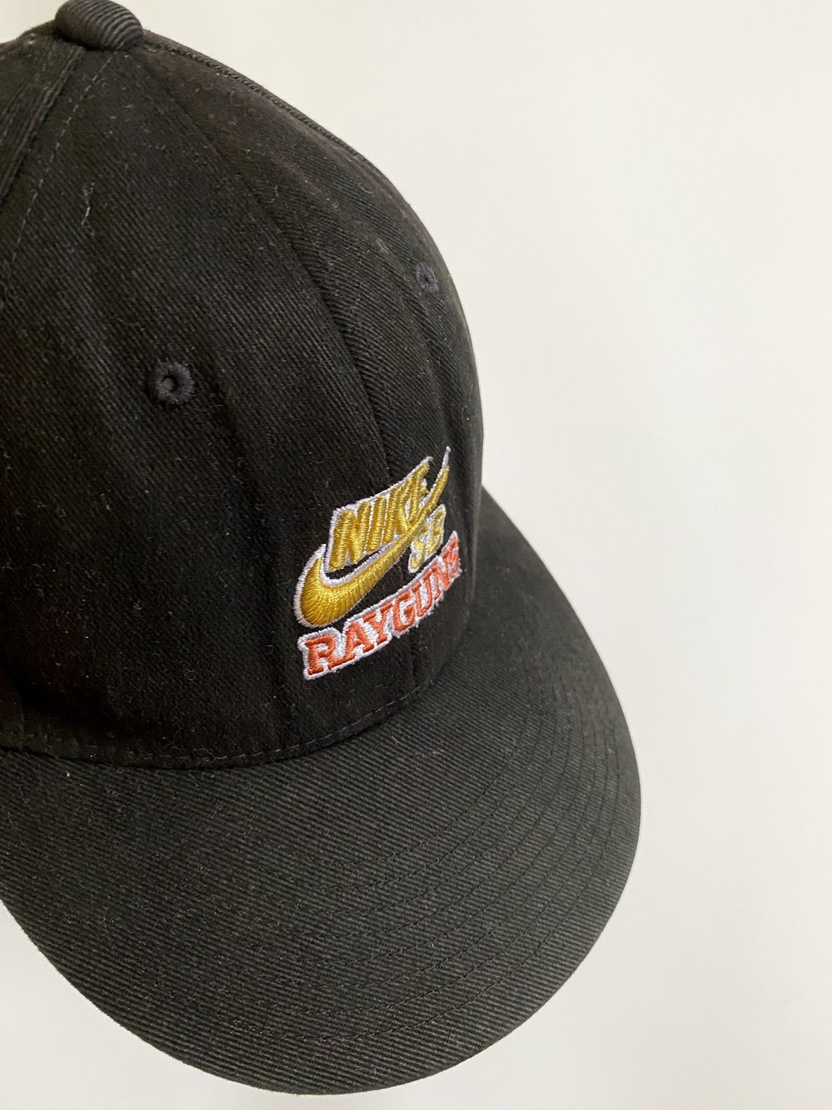 Nike RARE VINTAGE NIKE SB X RAYGUNS HAT CAP Size ONE SIZE - 5 Thumbnail