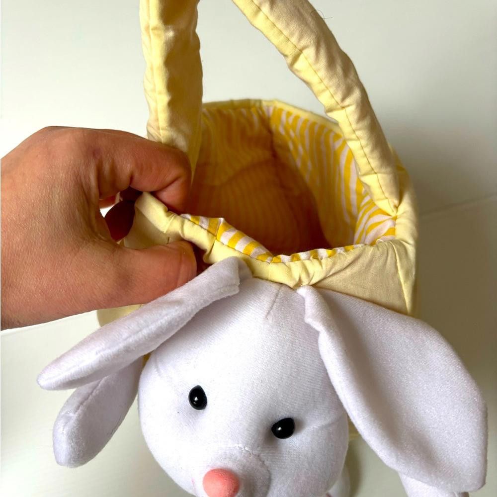 Designer Vintage Easter Plushie Bunny Basket Size ONE SIZE - 1 Thumbnail