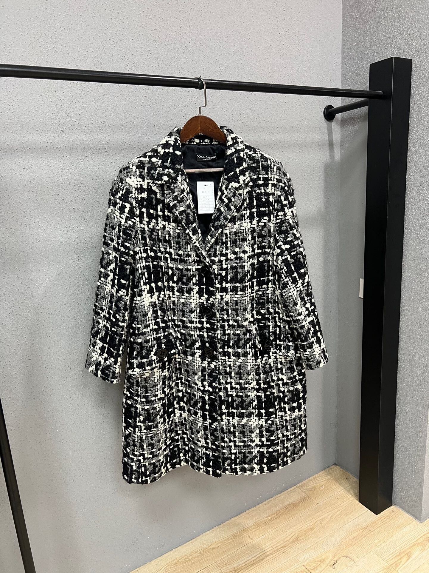 Dolce & Gabbana D&G Black and White Check Wool Coat Size US L / EU 52-54 / 3 - 1 Thumbnail