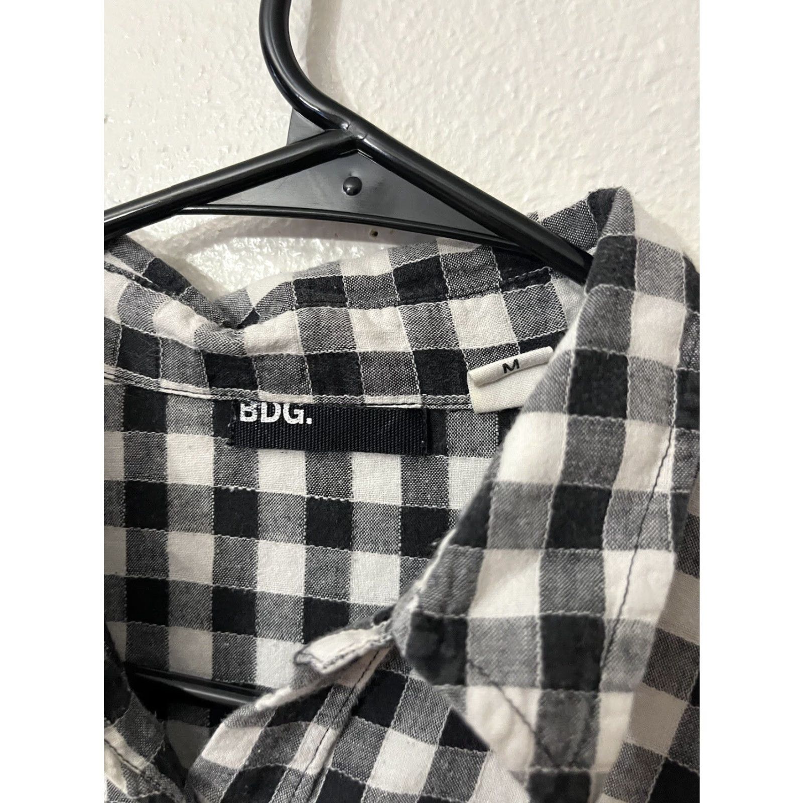 Bdg BDG Blouse Women's Medium Black White Plaid Short Sleeves Roll Tab Size M / US 6-8 / IT 42-44 - 3 Thumbnail