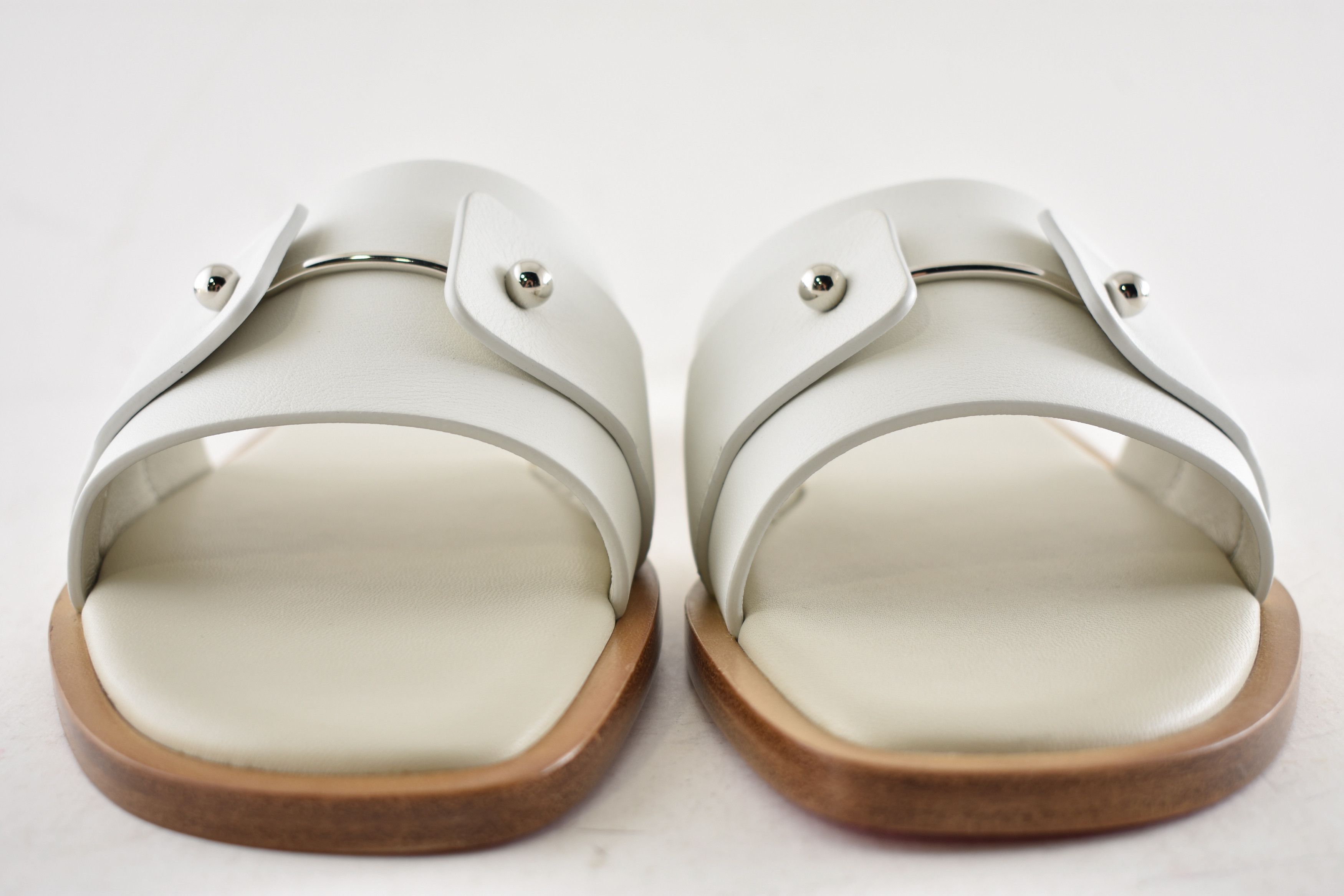 Christian Louboutin Chambelimule Donna Flat White Calf Leather Slide Sandal 36 Size US 6 / IT 36 - 9 Thumbnail