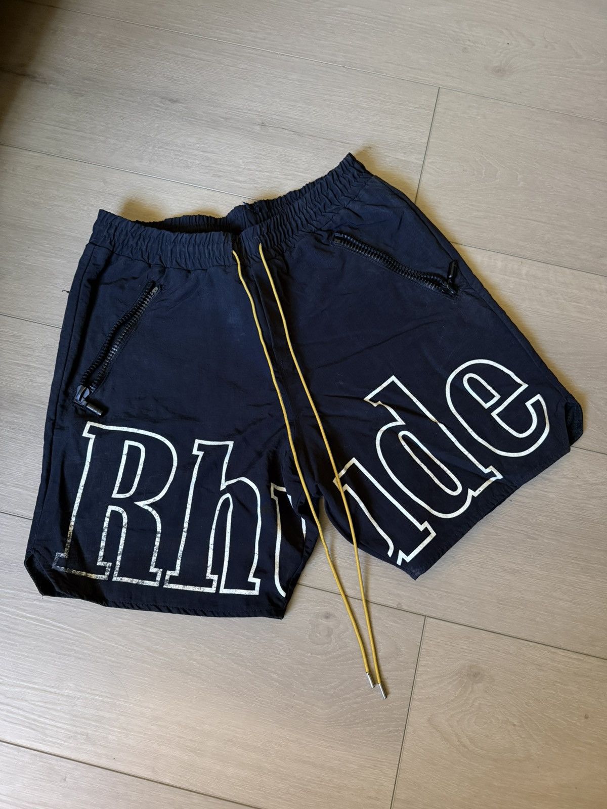 Rhude Black Logo shorts size M Size US 32 / EU 48 - 2 Thumbnail