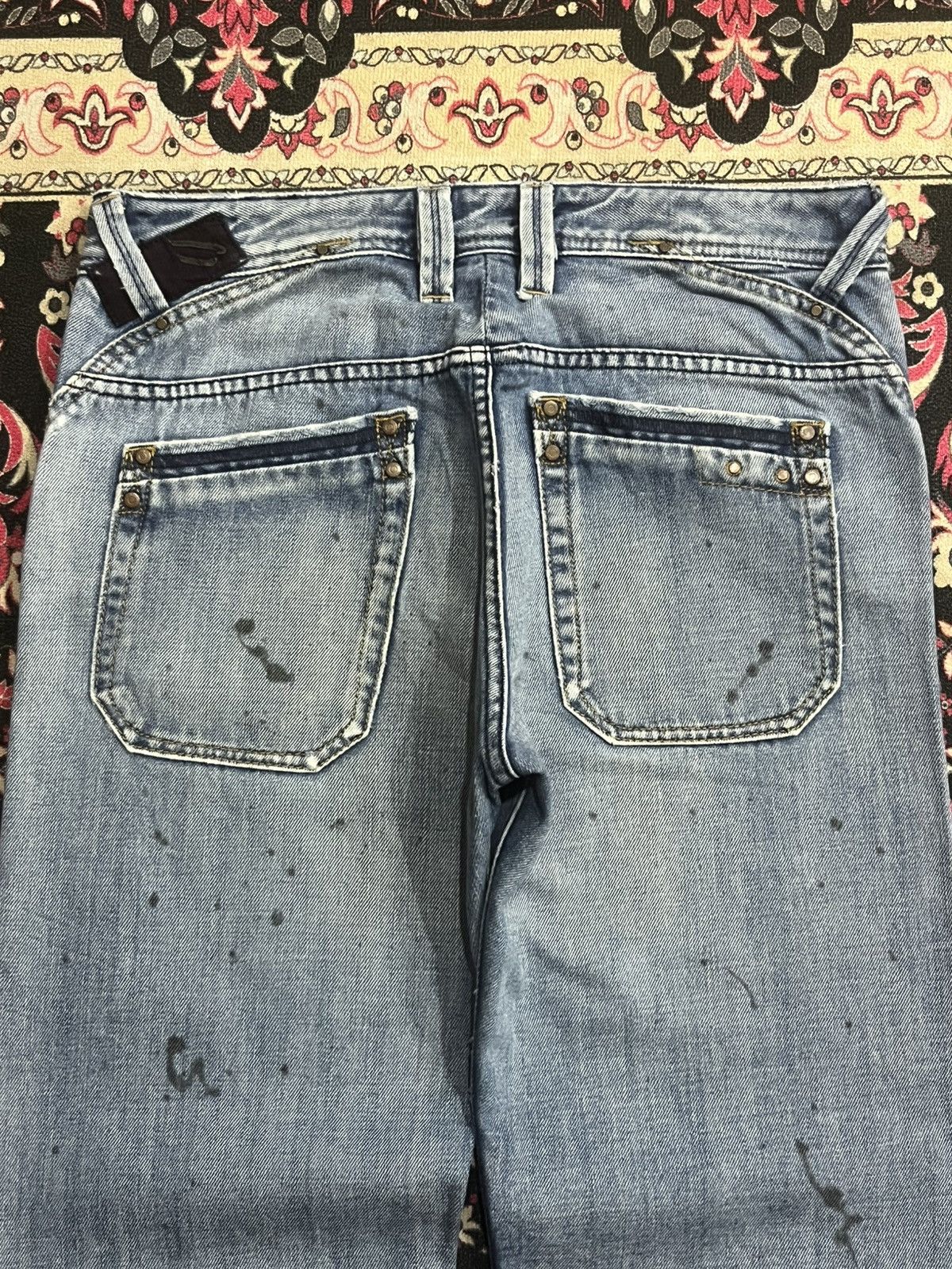 Diesel Vintage Diesel “Busky” Distressed Paint Splat Loose Fit Jean Size US 31 - 10 Thumbnail