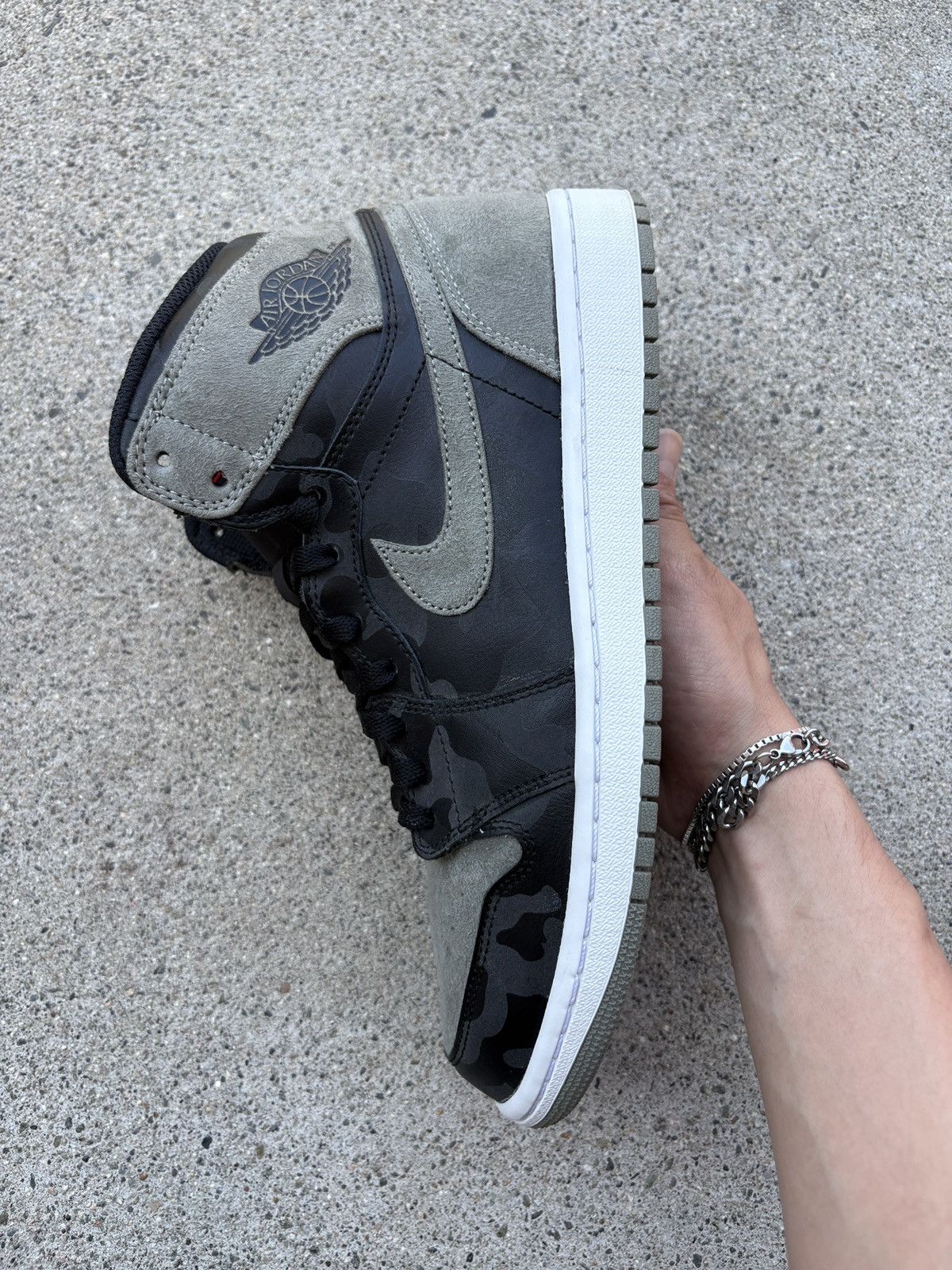 Jordan Brand 2017 Jordan 1 Retro High “Camo 3M Shadow” Men’s Size 10 Size US 10 / EU 43 - 6 Thumbnail