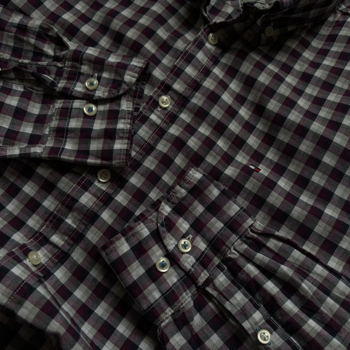 Tommy Hilfiger Luxury Tommy Hilfiger Checked Shirt Button Up Size L Regular Size US L / EU 52-54 / 3 - 12 Thumbnail