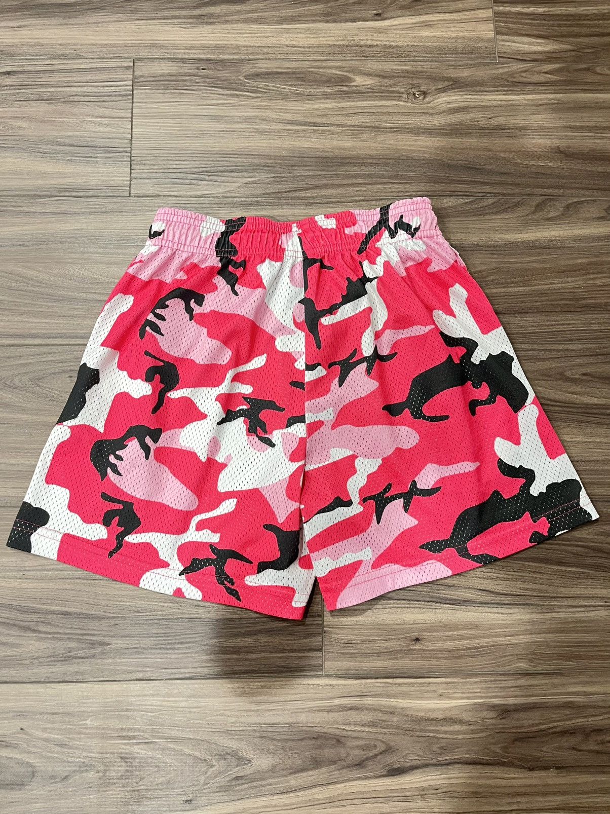 Eric Emanuel Eric Emanual EE® Basic Pink White Black War Camo Size Large Size US 32 / EU 48 - 2 Thumbnail