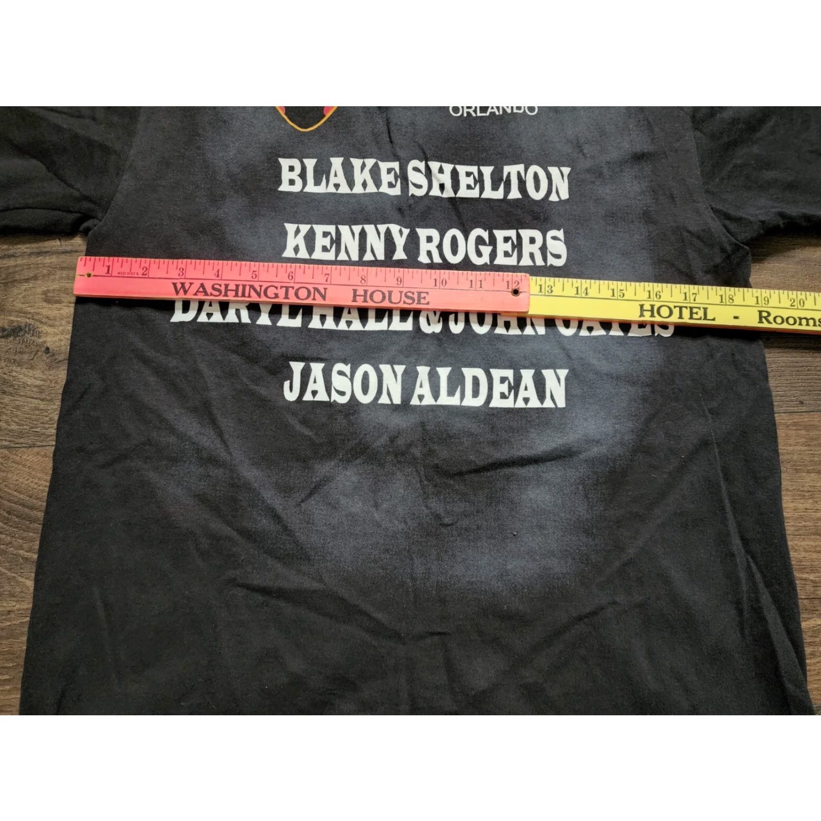 Delta SeaWorld Country Concert Shirt Mens M Black Blake Shelton Aldean 2009 Bud and BBQ Size US M / EU 48-50 / 2 - 3 Thumbnail