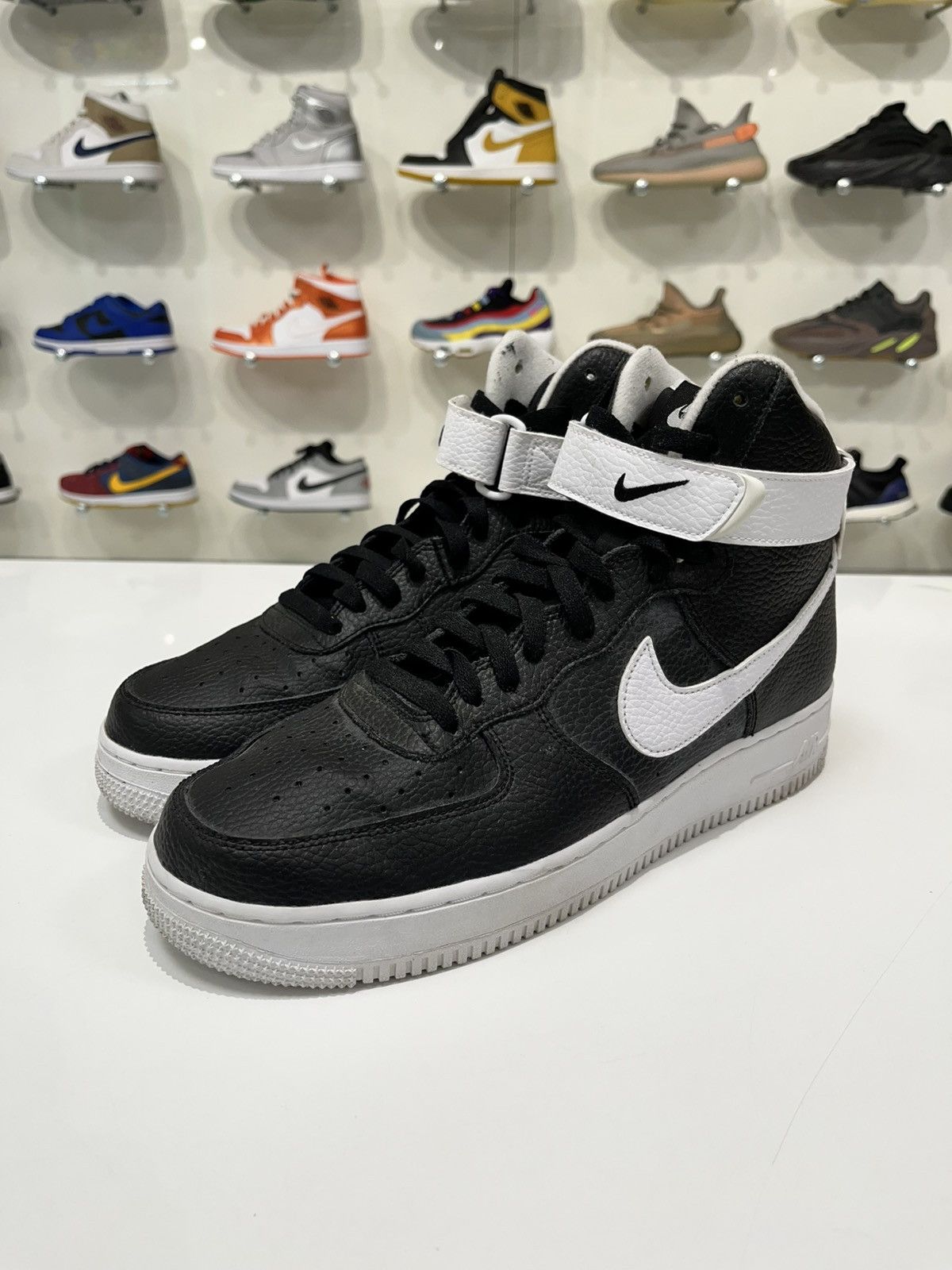 Nike Nike Air Force 1 High Black White Size US 10.5 / EU 43-44 - 1 Thumbnail