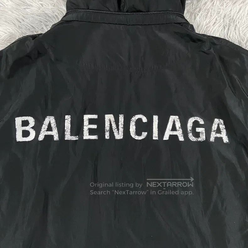 Balenciaga Balenciaga Back lettering logo windbreaker Size US M / EU 48-50 / 2 - 6 Thumbnail