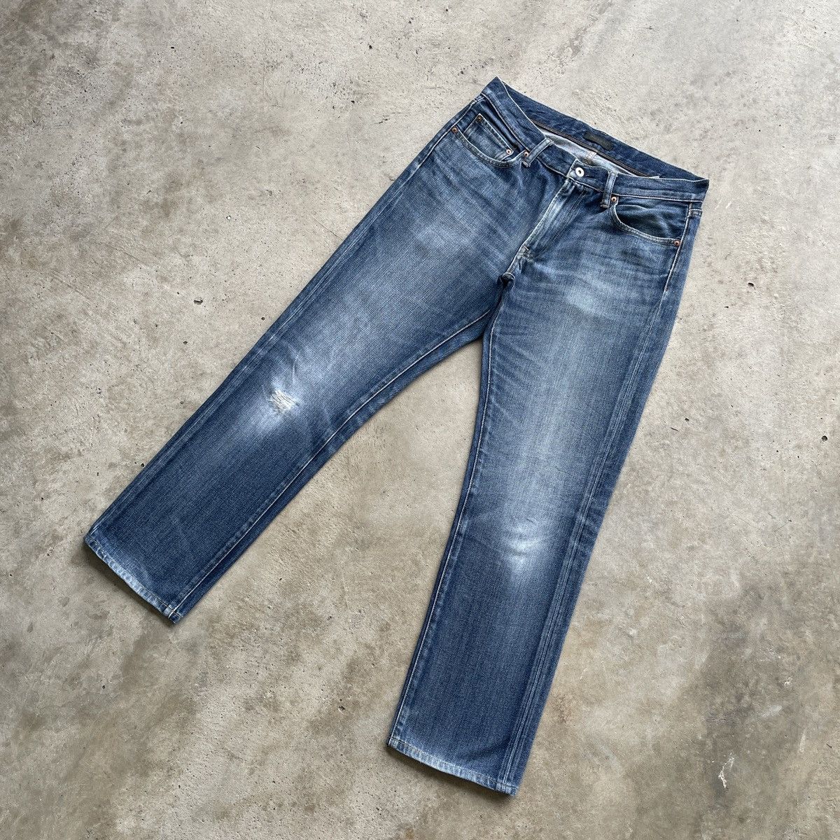Japanese Brand Vintage Japanese Faded Jeans Pants Distressed Denim W32x30 Size US 32 / EU 48 - 2 Thumbnail