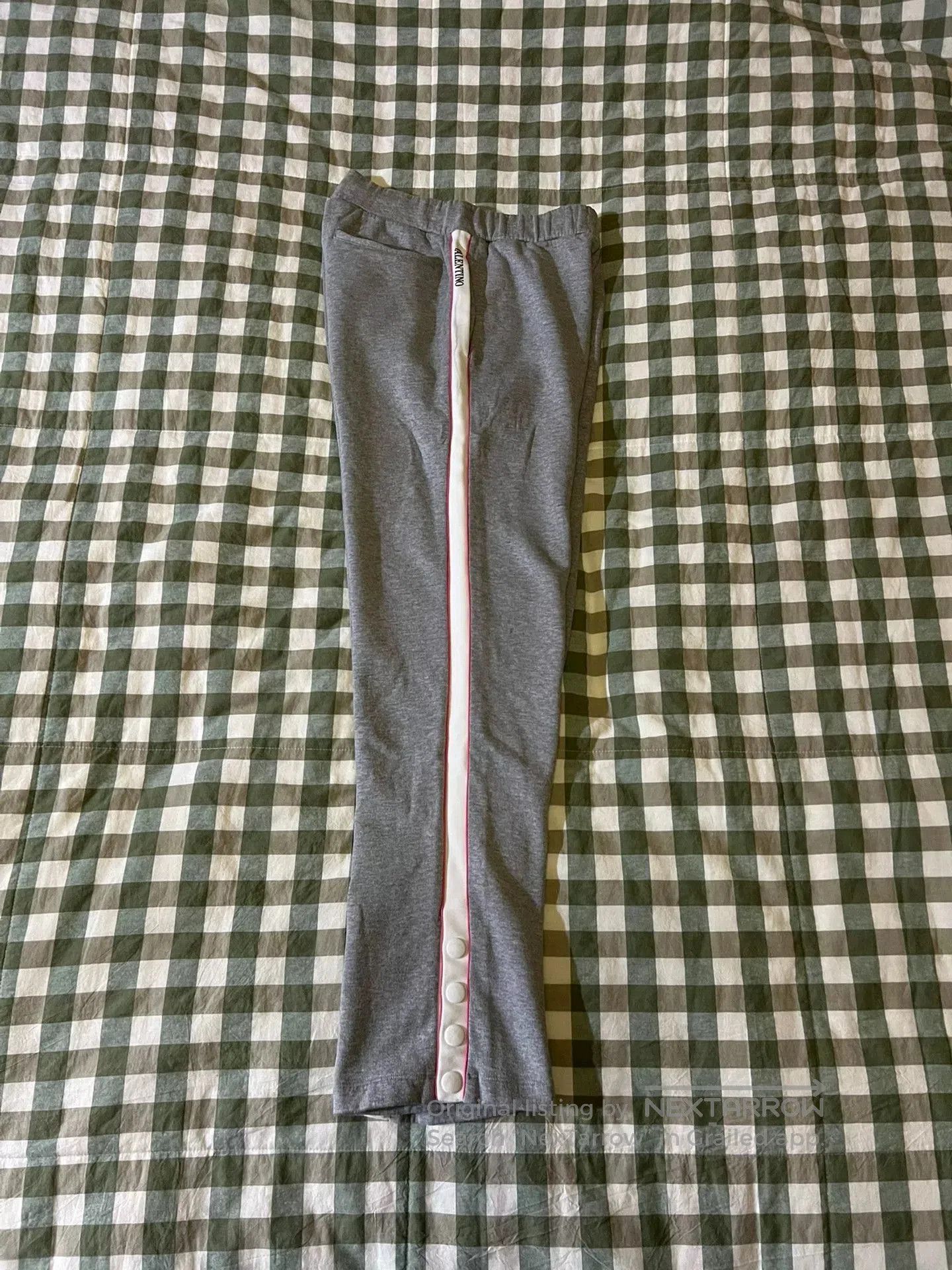 Valentino valentino gray pink stripe casual pants. Size 23" - 2 Thumbnail