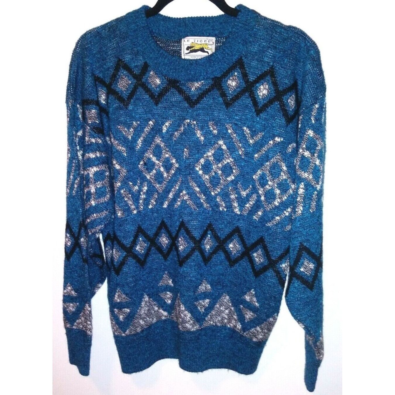 Le TIGRE Vintage Mens Sweater Aztec Geometric Sz M blue black USA Size US M / EU 48-50 / 2 - 2 Thumbnail