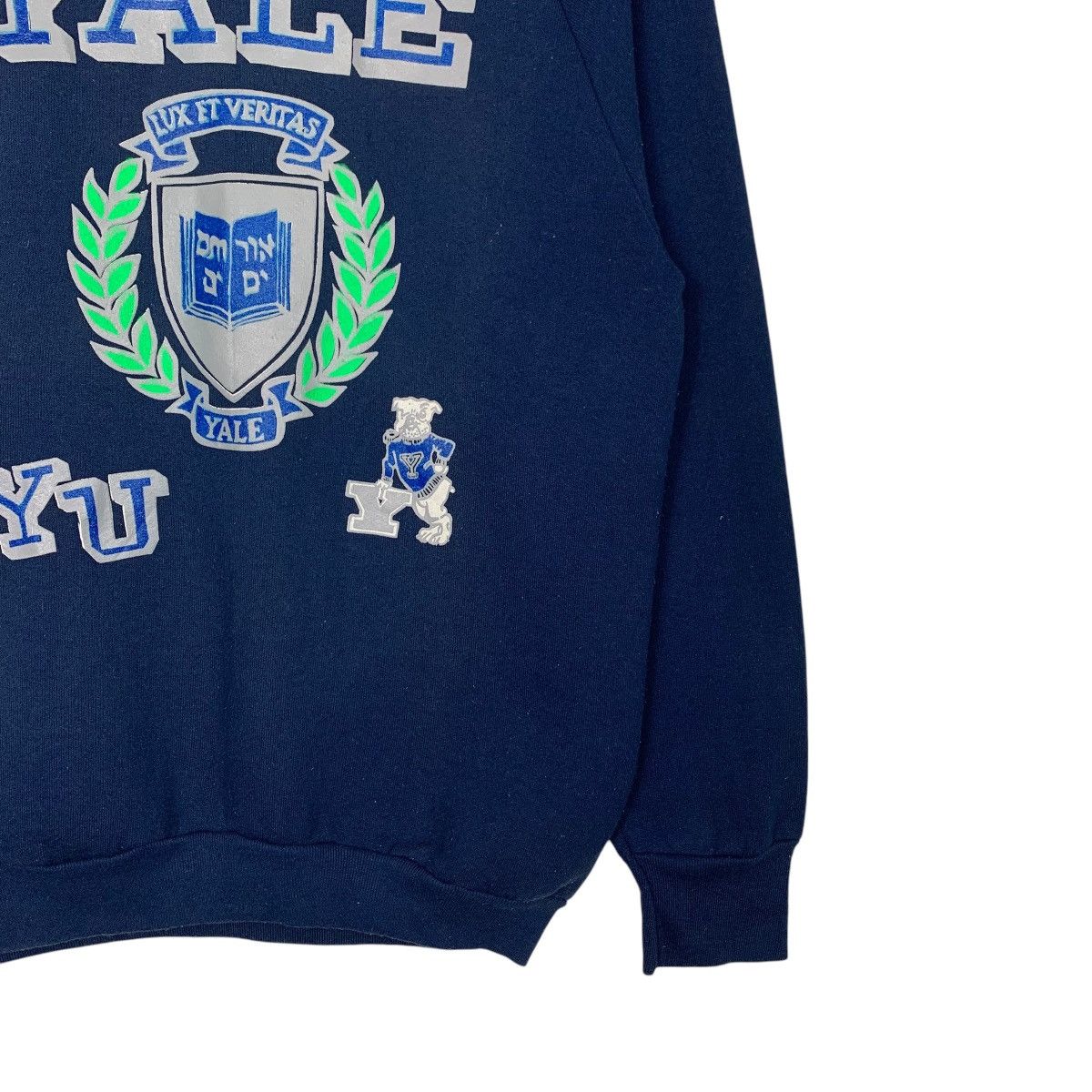 Vintage BVD Made in Usa YALE UNIVERSITY Sweatshirt #2522-C114 Size US M / EU 48-50 / 2 - 4 Thumbnail