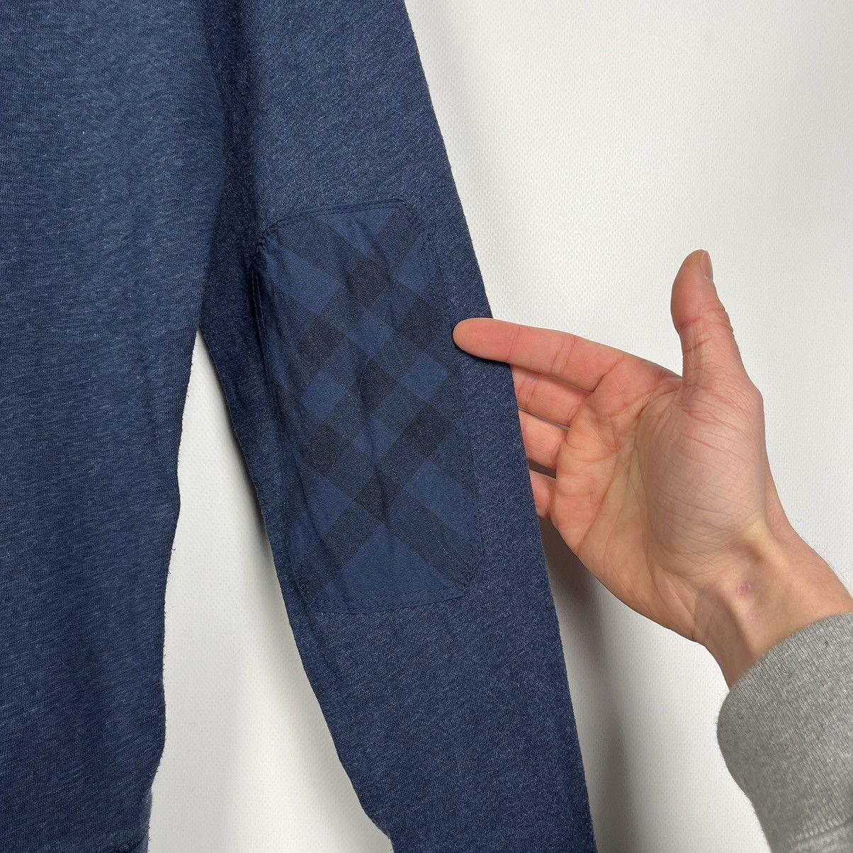 Burberry Luxury Burberry Brit Elbow Patch Checkered Sweater Size US M / EU 48-50 / 2 - 23 Thumbnail