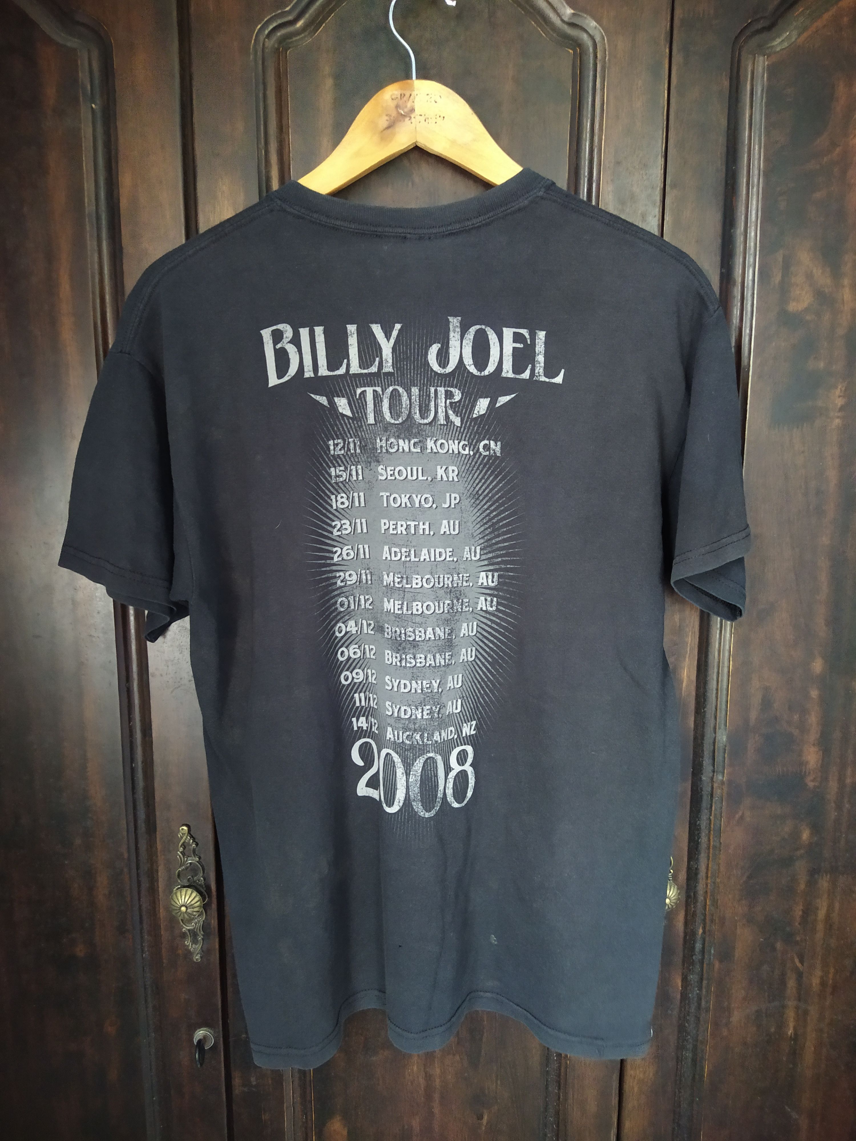 Band Tees VTG 2008 Billy Joel Tour "It's Still Rock and Roll to Me" Size US M / EU 48-50 / 2 - 2 Thumbnail