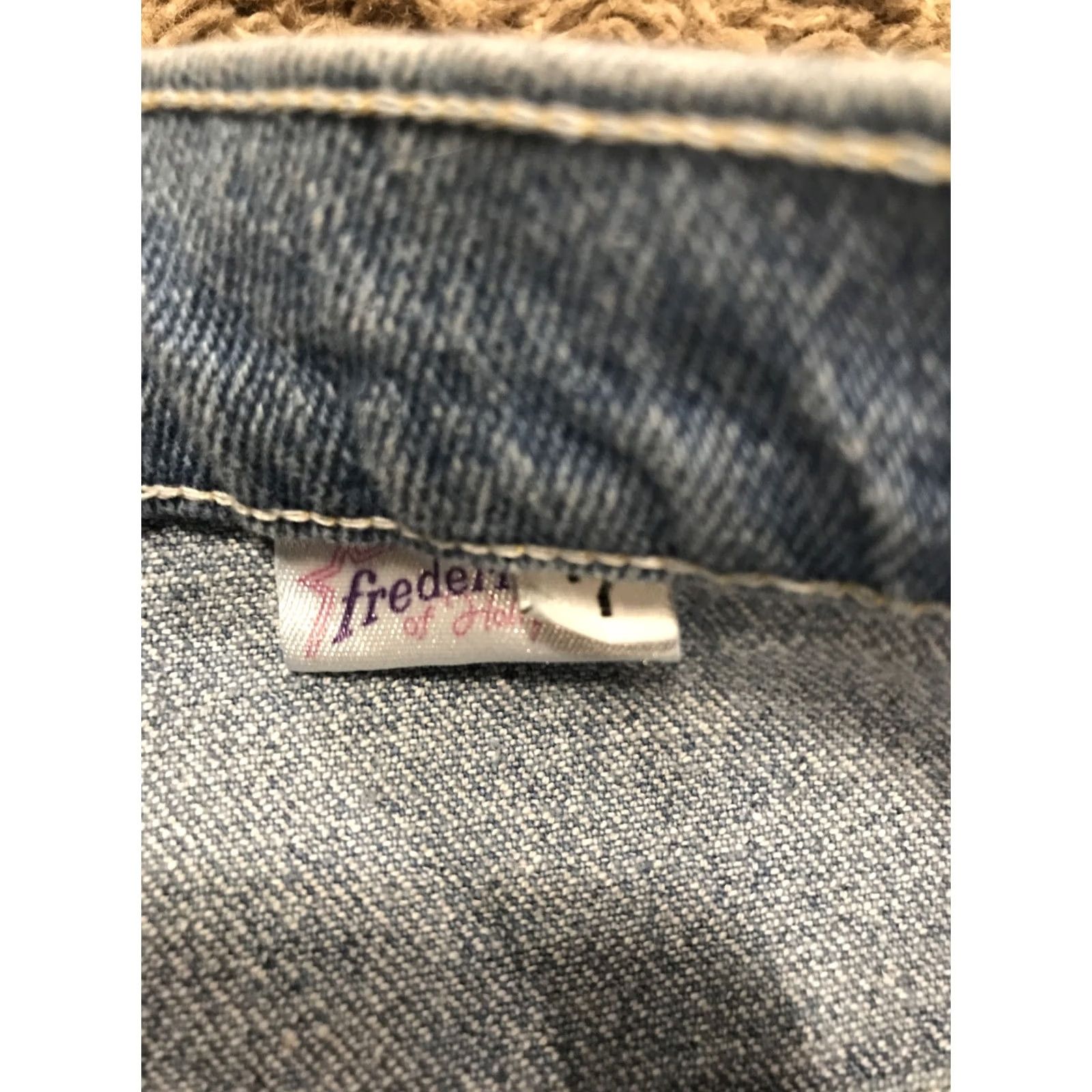 Vintage VINTAGE Fredericks Of Hollywood STUDDED HIGH WAISTED JEANS Womens Jeans XS 7 USA Blue 27in 28.5in B22 Size 28" / US 6 / IT 42 - 2 Thumbnail