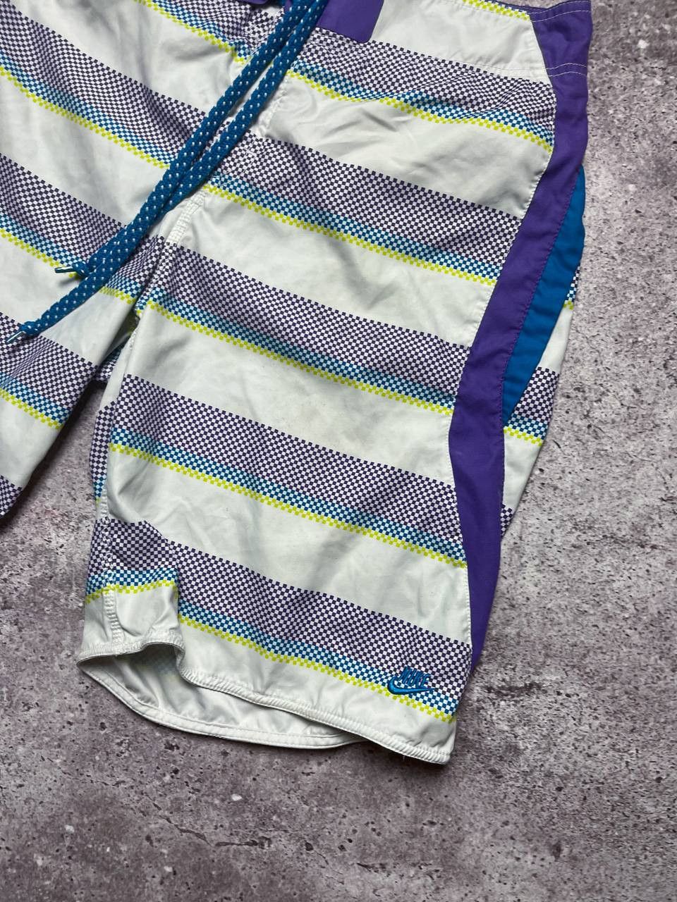 Nike × Vintage vintage nike crazy shorts 90s y2k Size US 33 - 2 Thumbnail