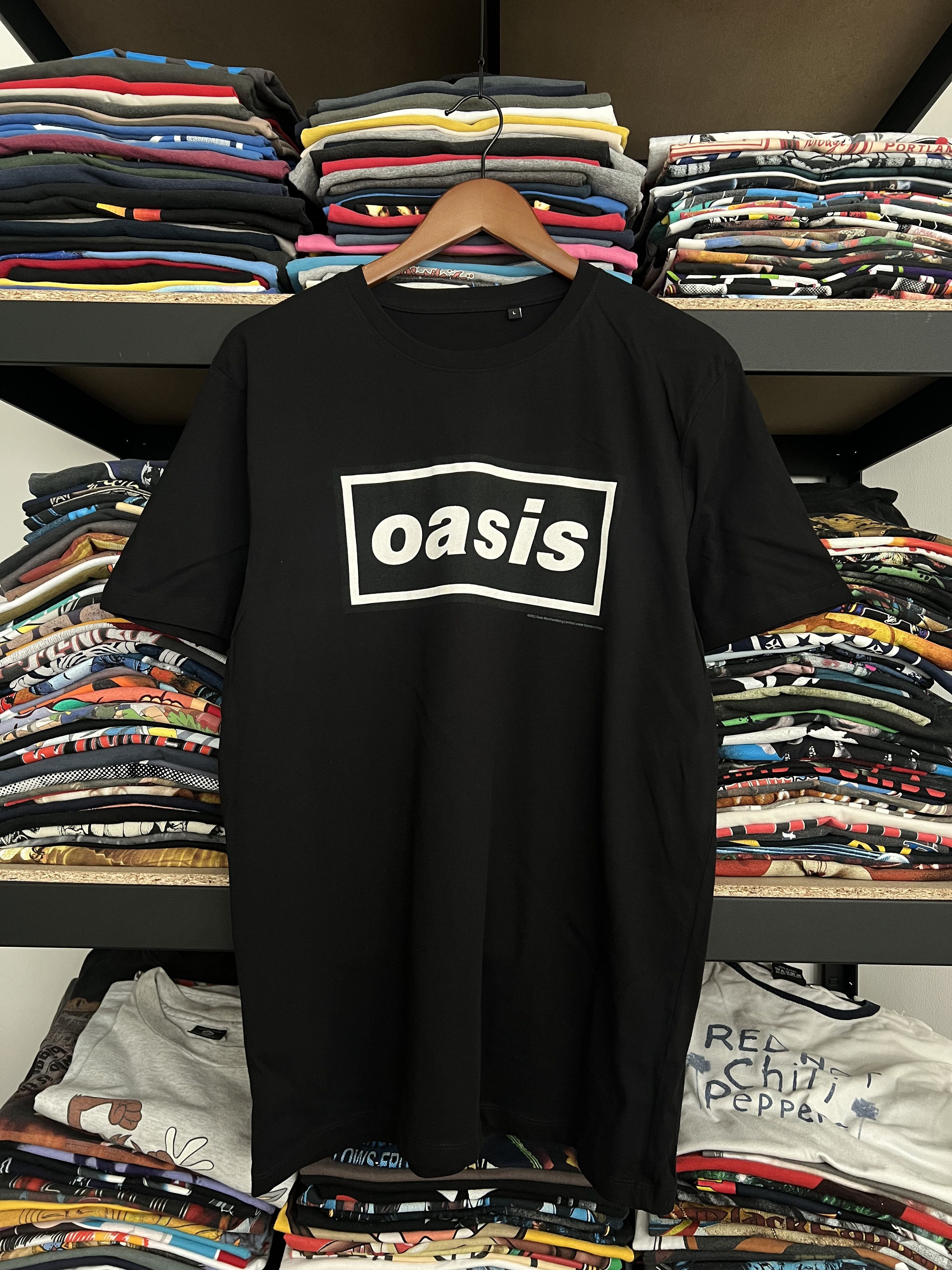Band Tees Vintage 2022 Oasis Britpop Rock Band Black T-shirt Size US L / EU 52-54 / 3 - 1 Thumbnail