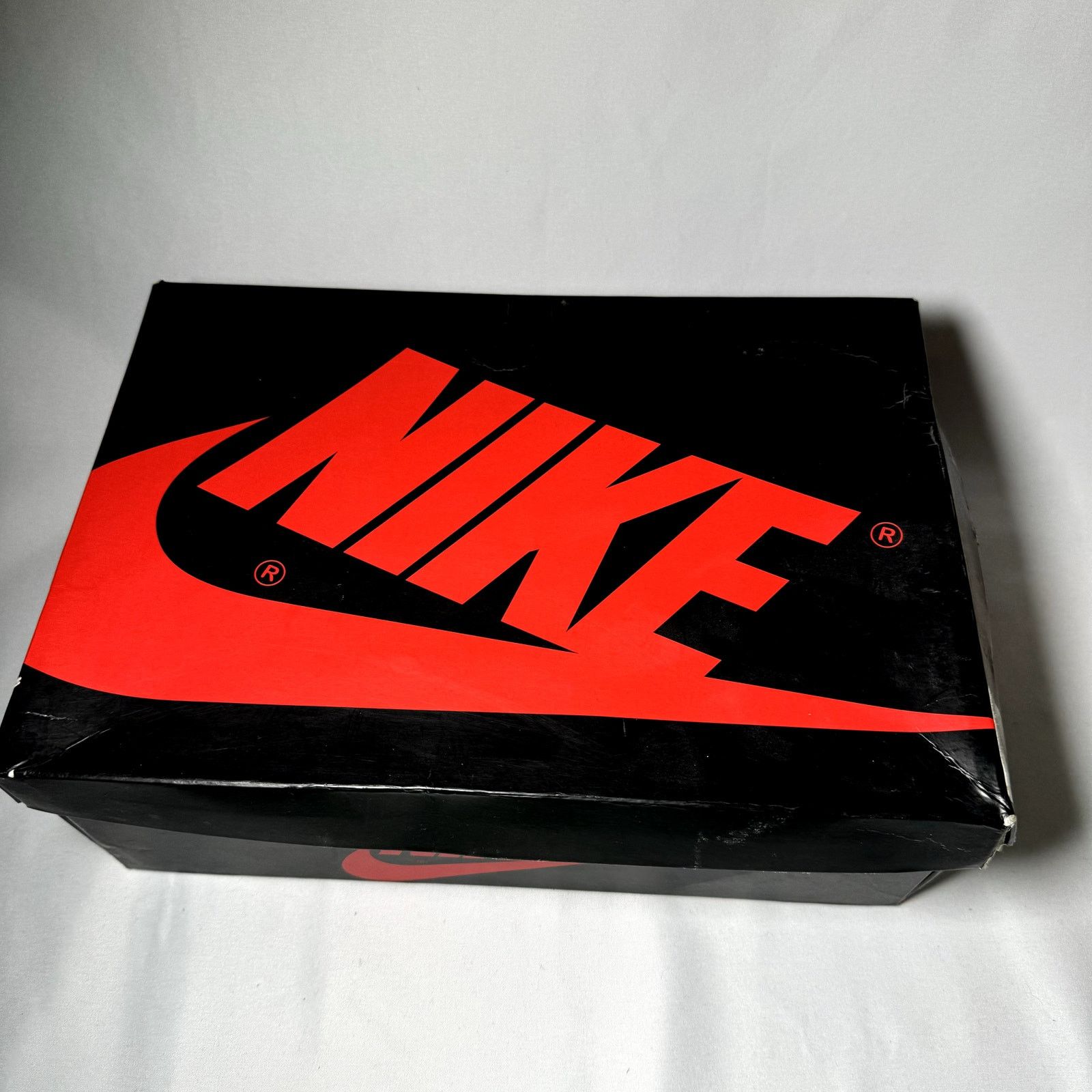 Jordan Brand × Nike Nike Air Jordan 1 Retro High OG GS Crimson Tint - Size 6.5 Size US 6.5 / EU 39-40 - 9 Thumbnail