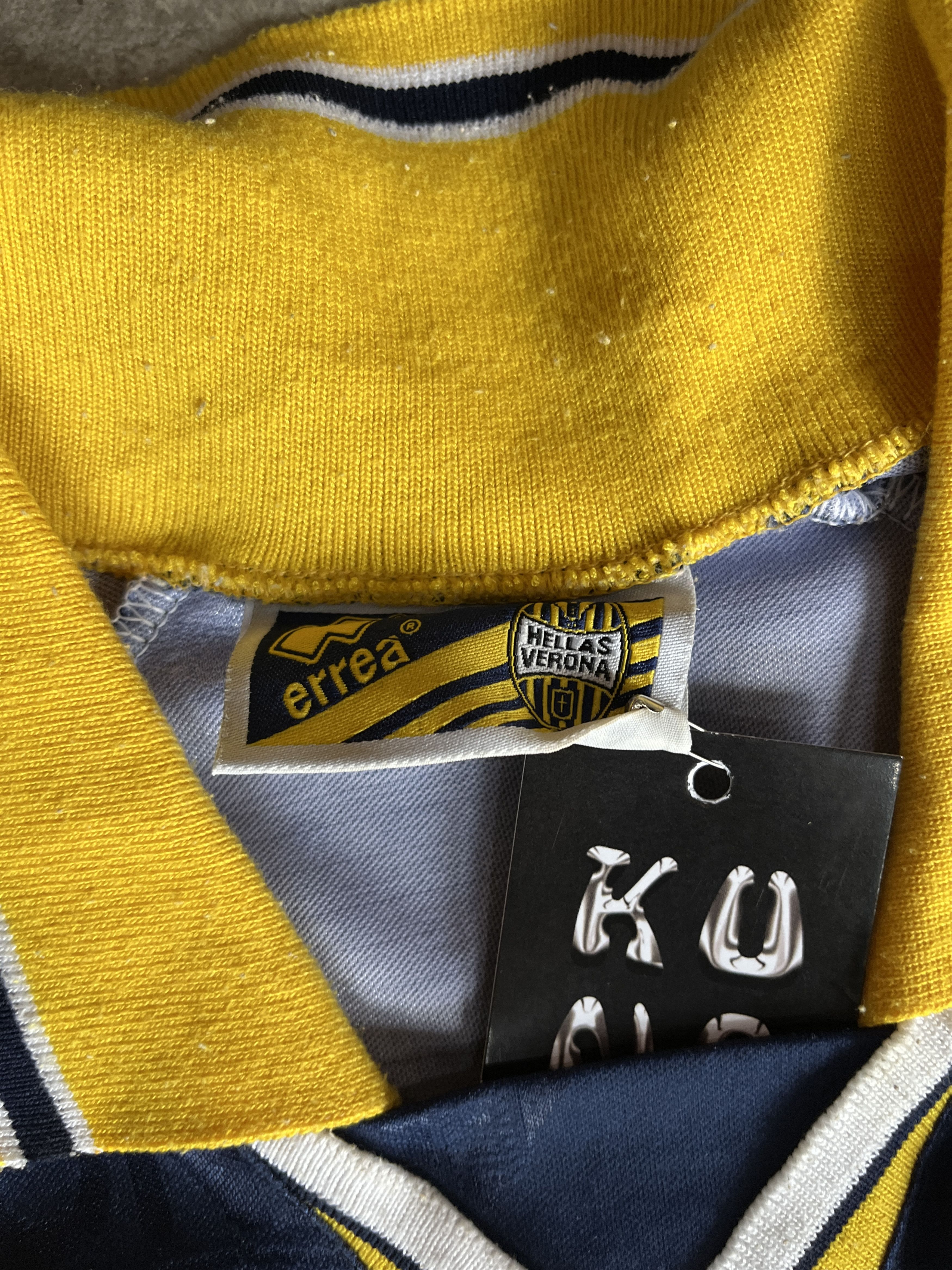Other HELLAS VERONA RETRO JERSEYS Size US XL / EU 56 / 4 - 5 Thumbnail