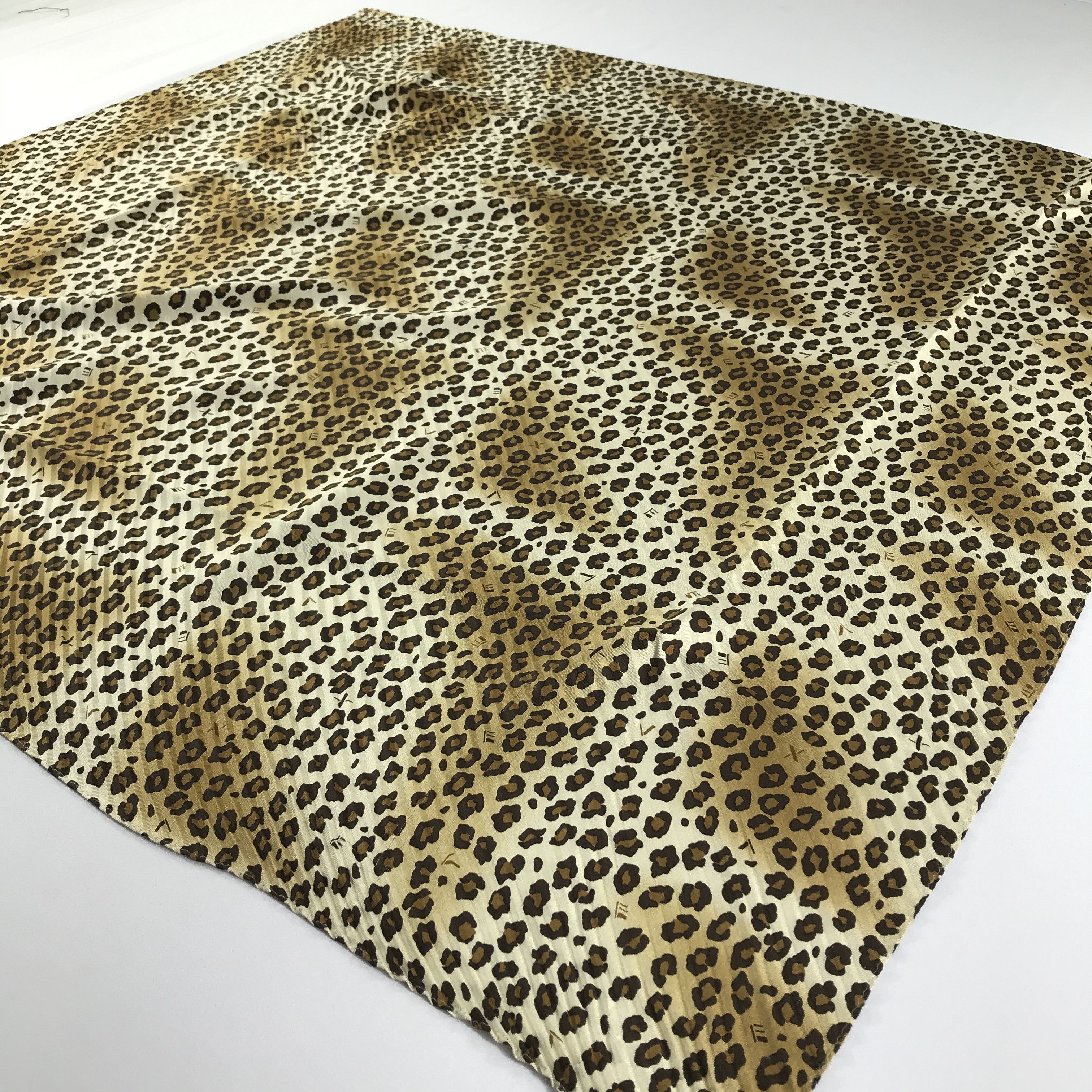 Krizia Uomo Vintage Krizia Silk Scarf Size ONE SIZE - 3 Thumbnail