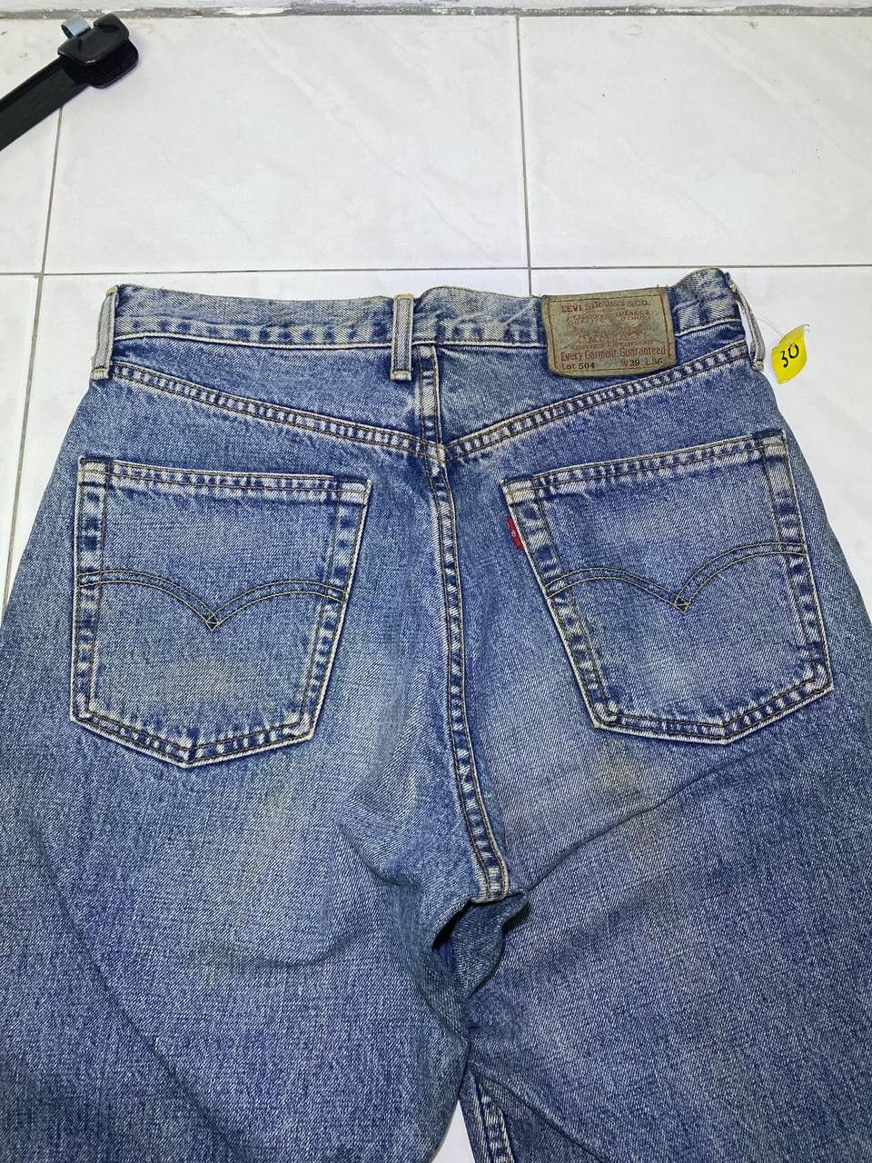 Levi's vintage levis 504 light wash denim nice design Size US 30 / EU 46 - 3 Thumbnail