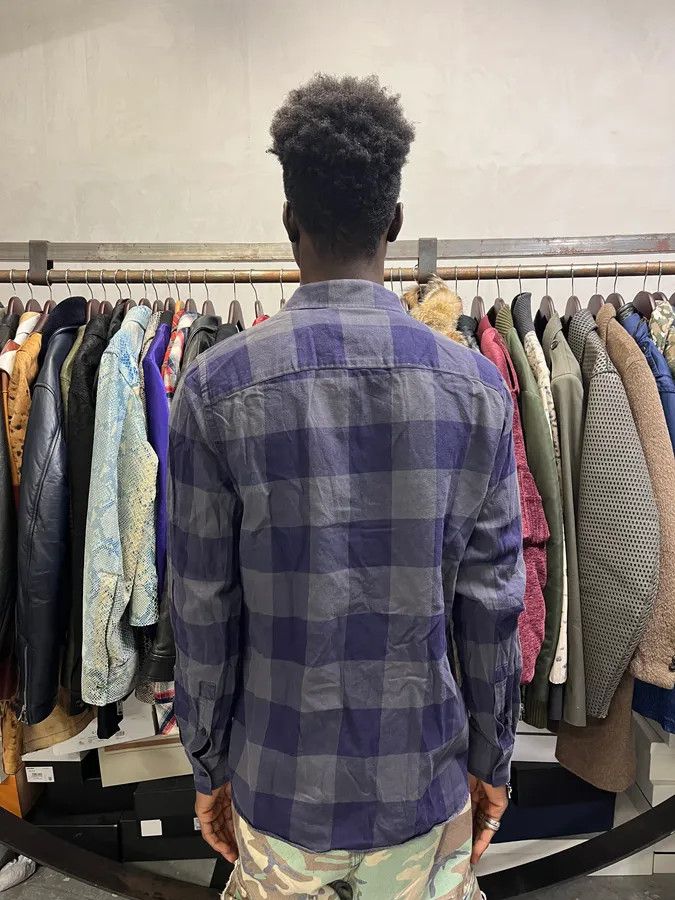 Givenchy Givenchy Grey & Navy Checkered Shirt Size US S / EU 44-46 / 1 - 5 Thumbnail