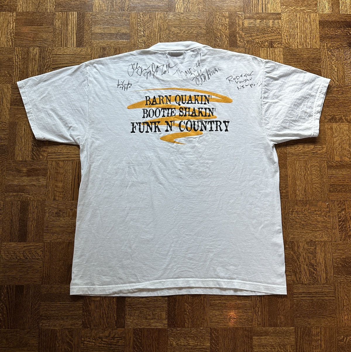 Band Tees Vintage 90s The Hollow Funk N' Country Autographed Band Tee Size US XL / EU 56 / 4 - 1 Thumbnail