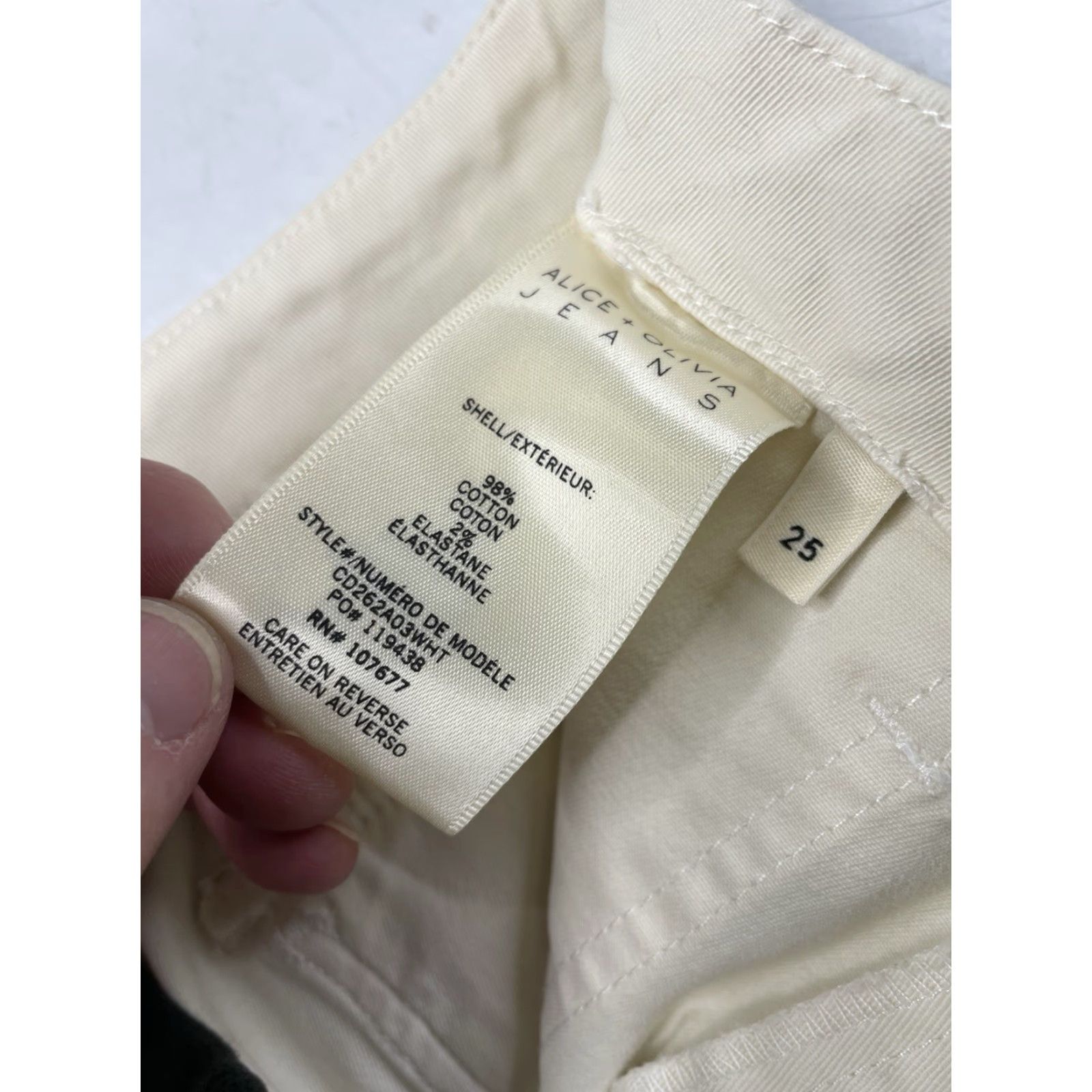 Alice + Olivia Alice + Olivia Shara Parachute Cargo Pant White Size 25 Size 42" / US 20 - 2 Thumbnail