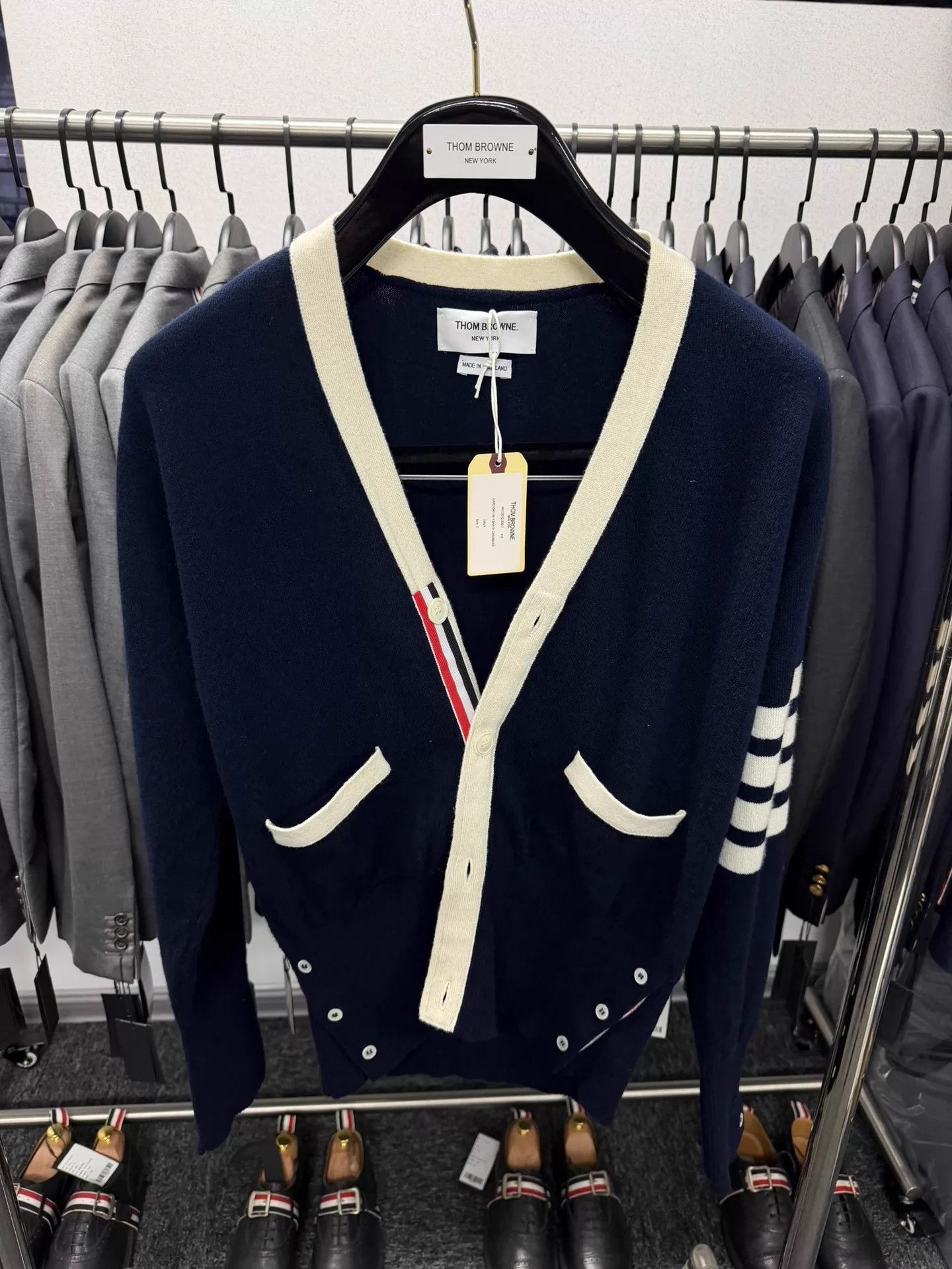 Thom Browne Thom Browne Navy White Piping Cashmere Cardigan 3 Size US L / EU 52-54 / 3 - 1 Thumbnail