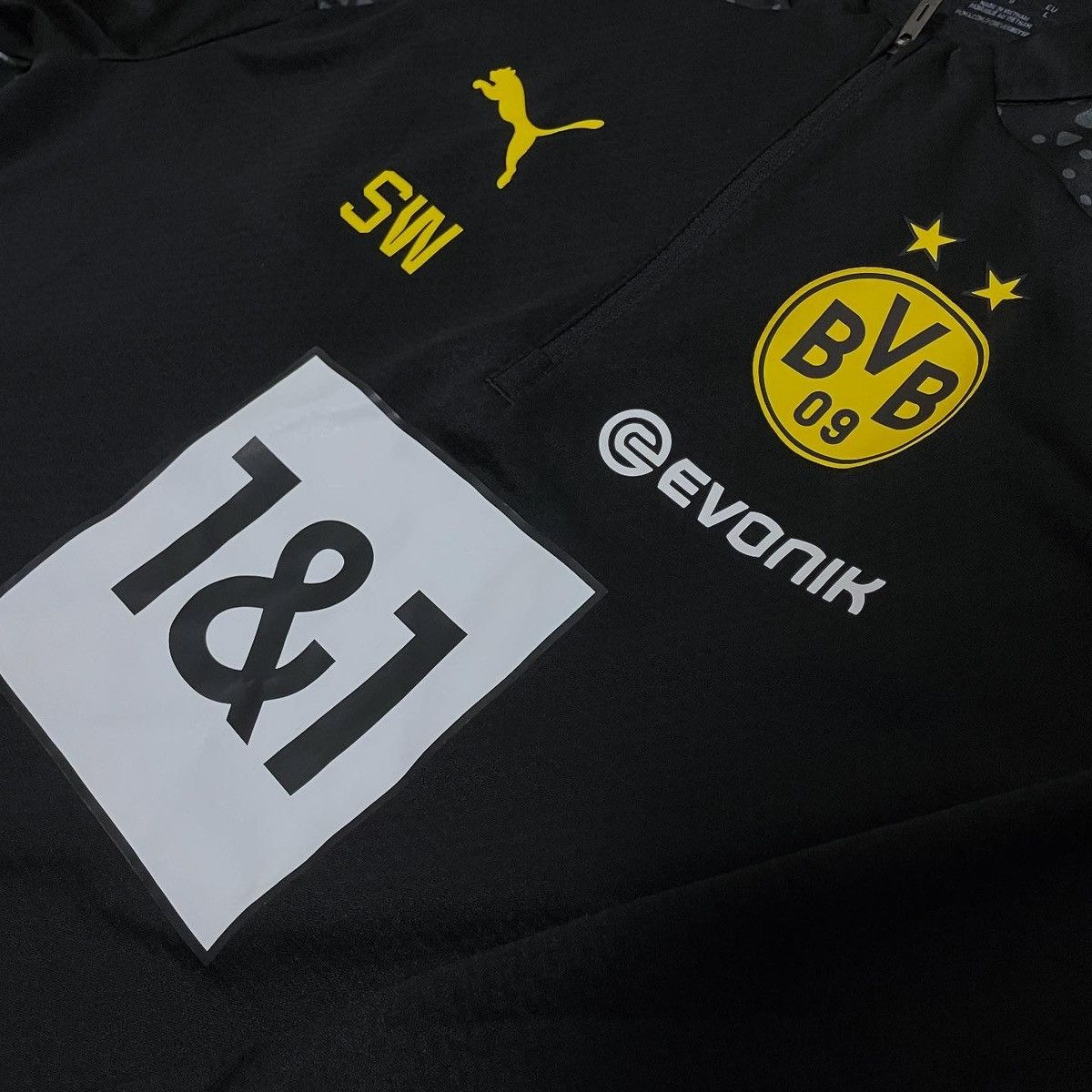 Puma Training jersey half zip long sleeve Borussia Dortmund Puma Size US L / EU 52-54 / 3 - 4 Thumbnail
