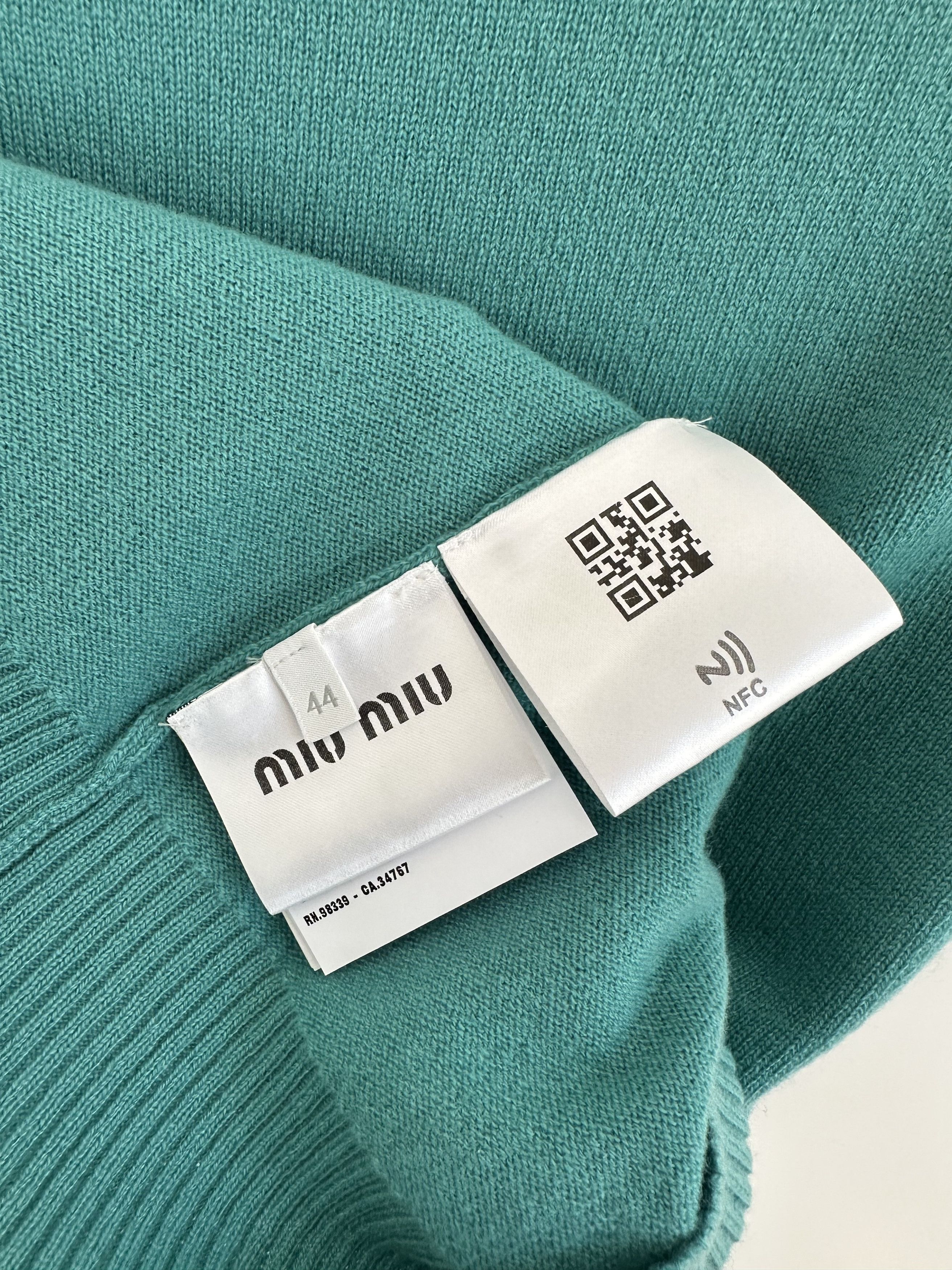 Miu Miu RUNWAY Cashmere Short Sleeved Sweater Size US S / EU 44-46 / 1 - 5 Thumbnail